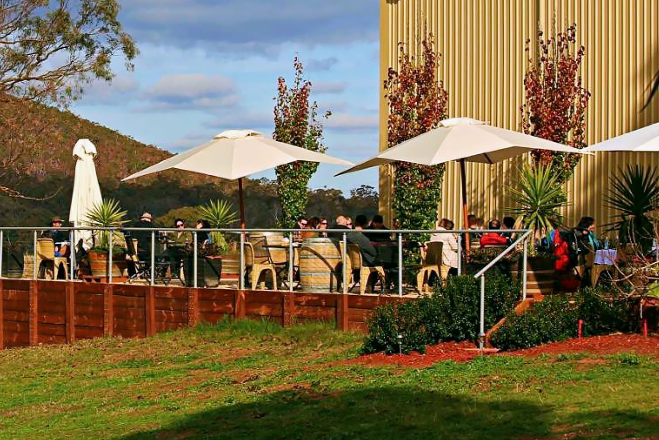 Murray River Paddlesteamers and Wine Tour