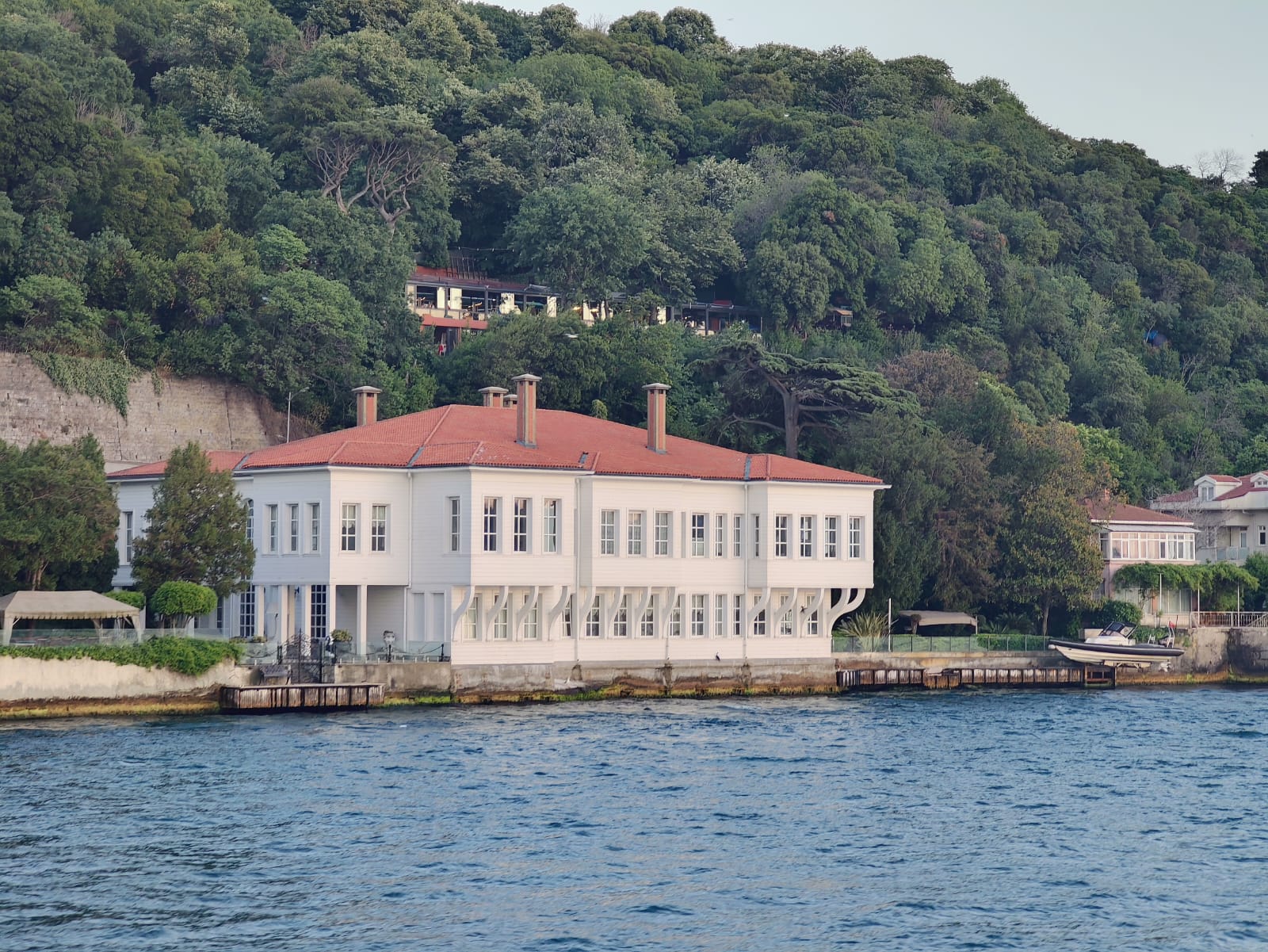 Beyond Continents: 3-Hour Istanbul Bosphorus Cruise with Asian Shore