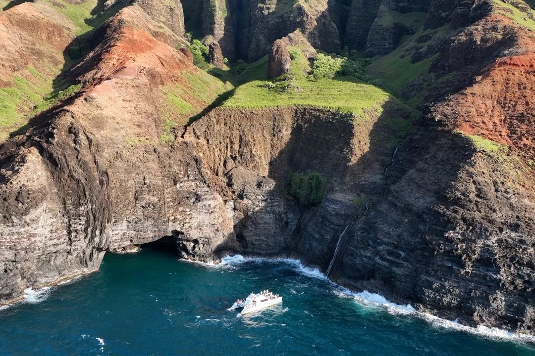 納帕利日落晚餐雙體船體驗（Kauai）