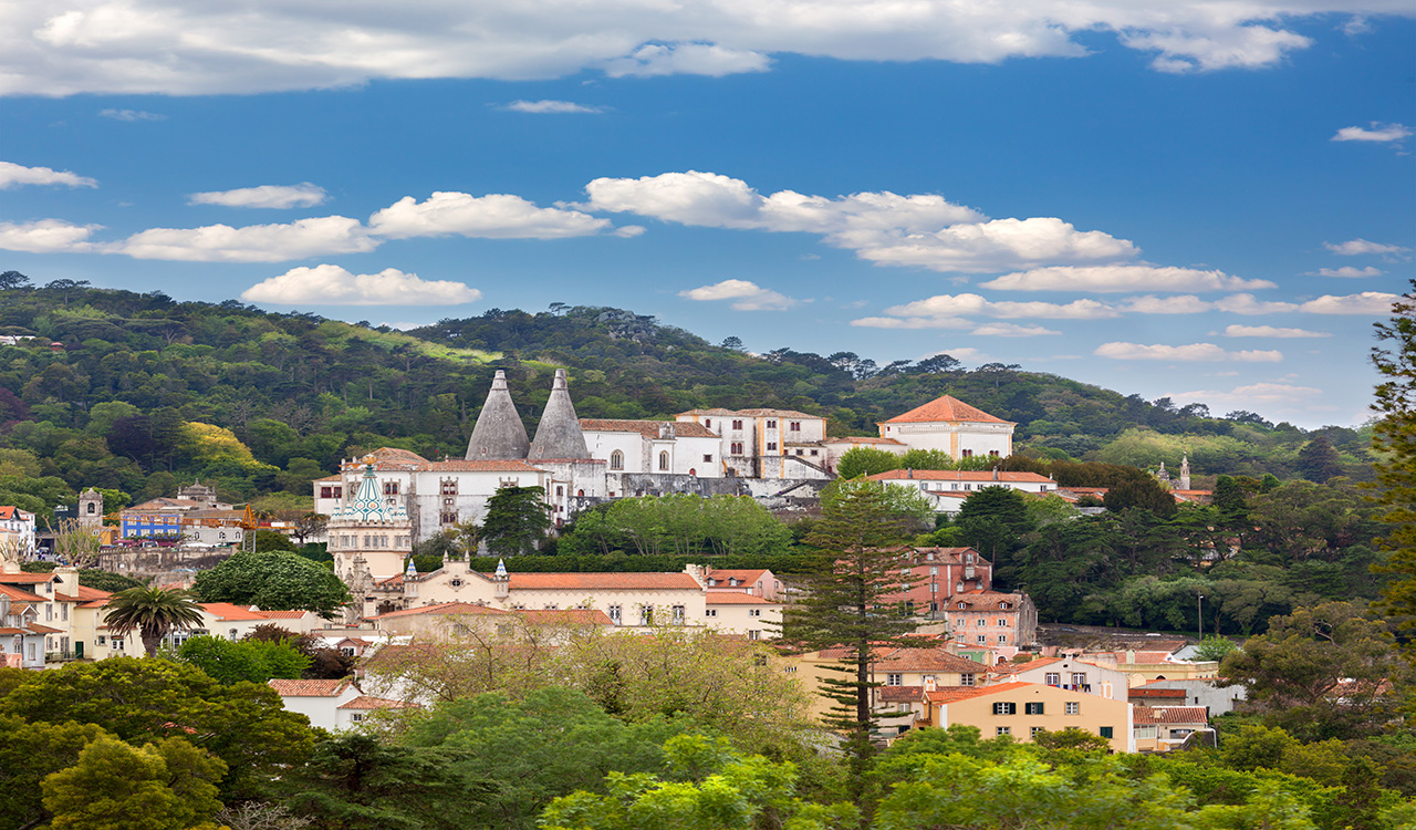 Sintra Highlights and Pena Palace Day Tour from Lisbon