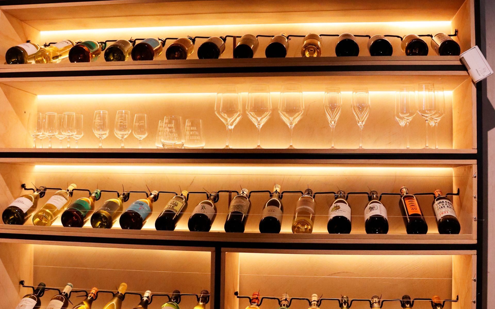 Peruvian Local Wine Tasting Tour in Lima