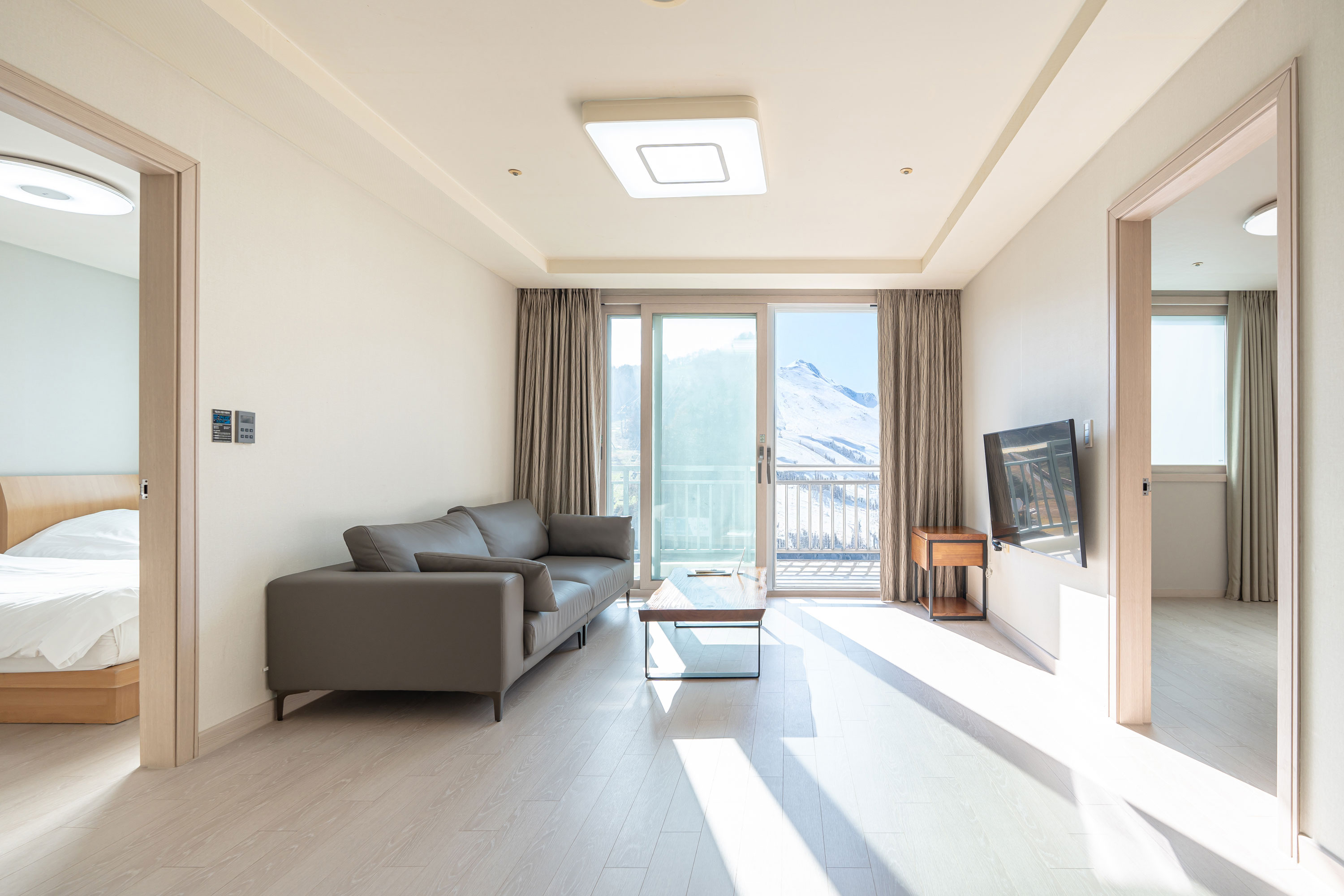 [Hot Deal] Elysian Multi-Day Ski Tour with Accommodation