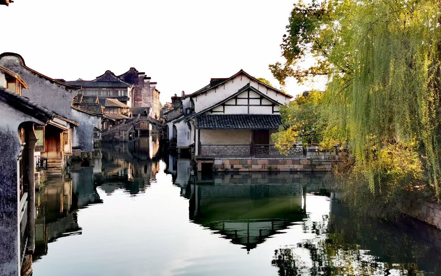 A Cultural Heritage Trip to the East and West Gate Scenic Areas of Wuzhen