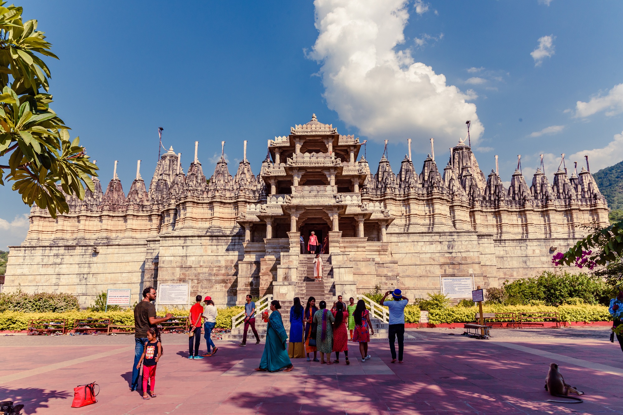 See Ranakpur Temple & Kumbhalgarh Fort with Mt Abu Drop from Jodhpur