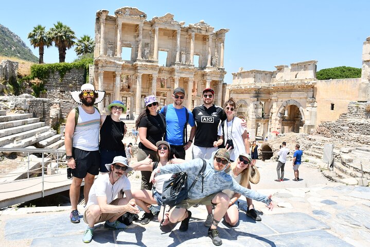 伊菲索斯私人和小團體遊輪乘客旅遊 / 免排隊 (EPHESUS PRIVATE and SMALL GROUP TOUR for Cruise Guests /Skip Line)