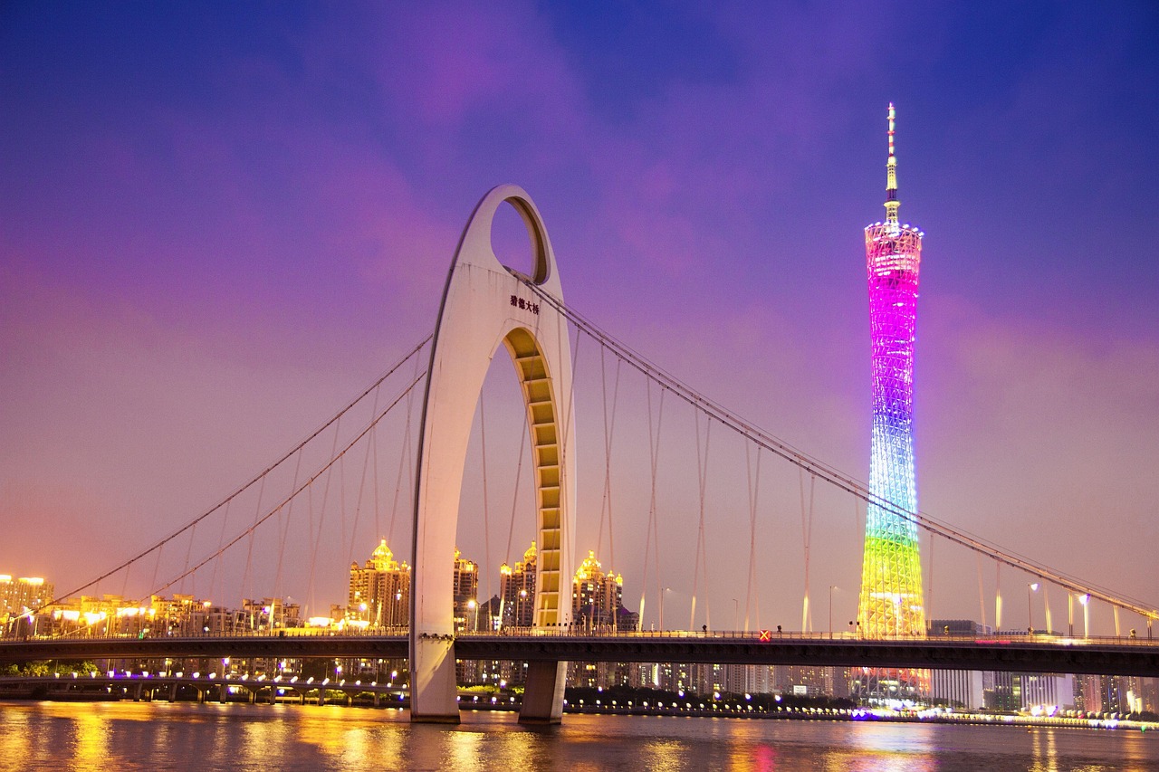 Guangzhou Night Cruise Pearl River Night Cruise Beijing Road Big Buddha Temple Private Tour