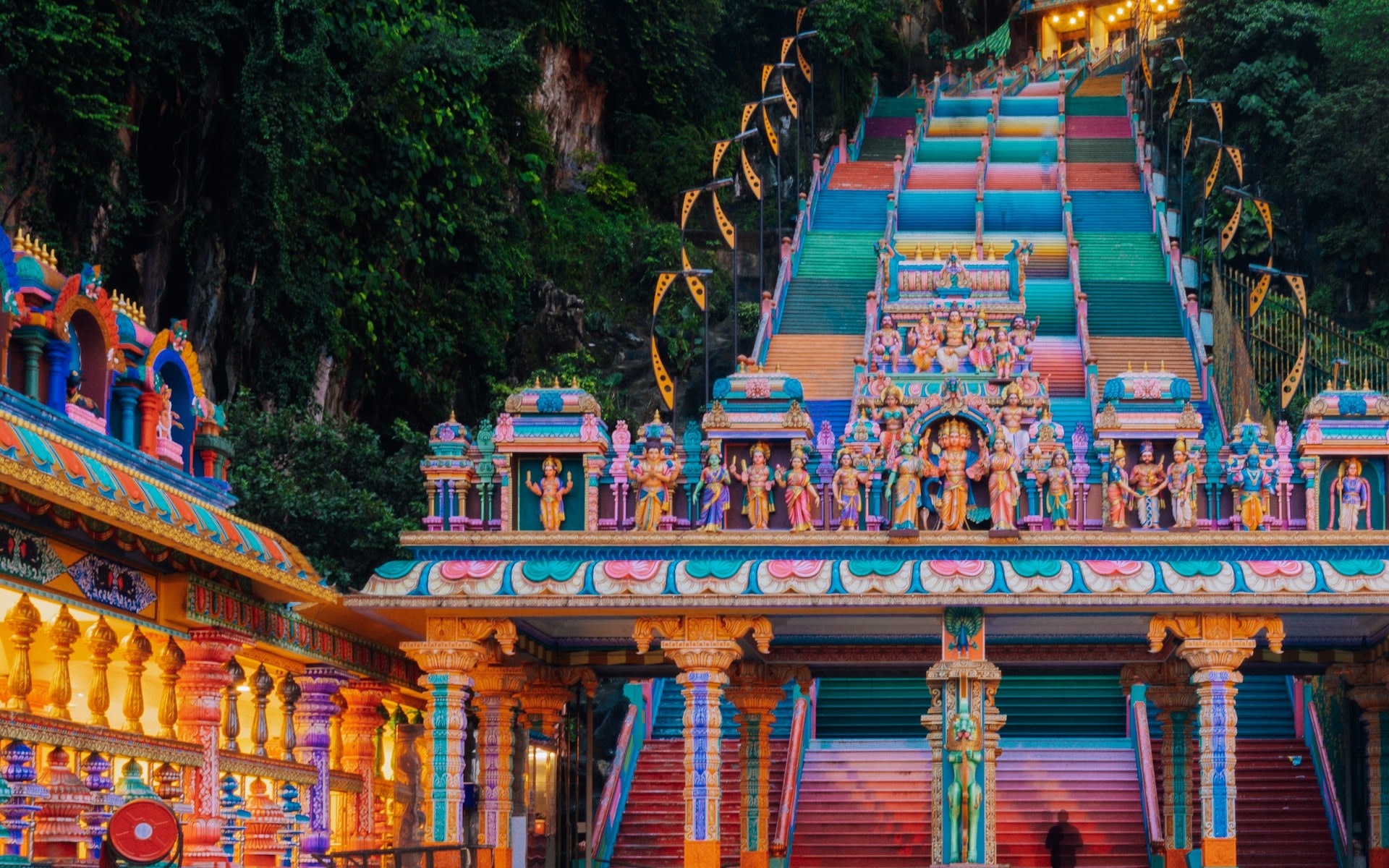 Kuala Lumpur: Guided Batu Caves Tour with Banana Leaf Lunch