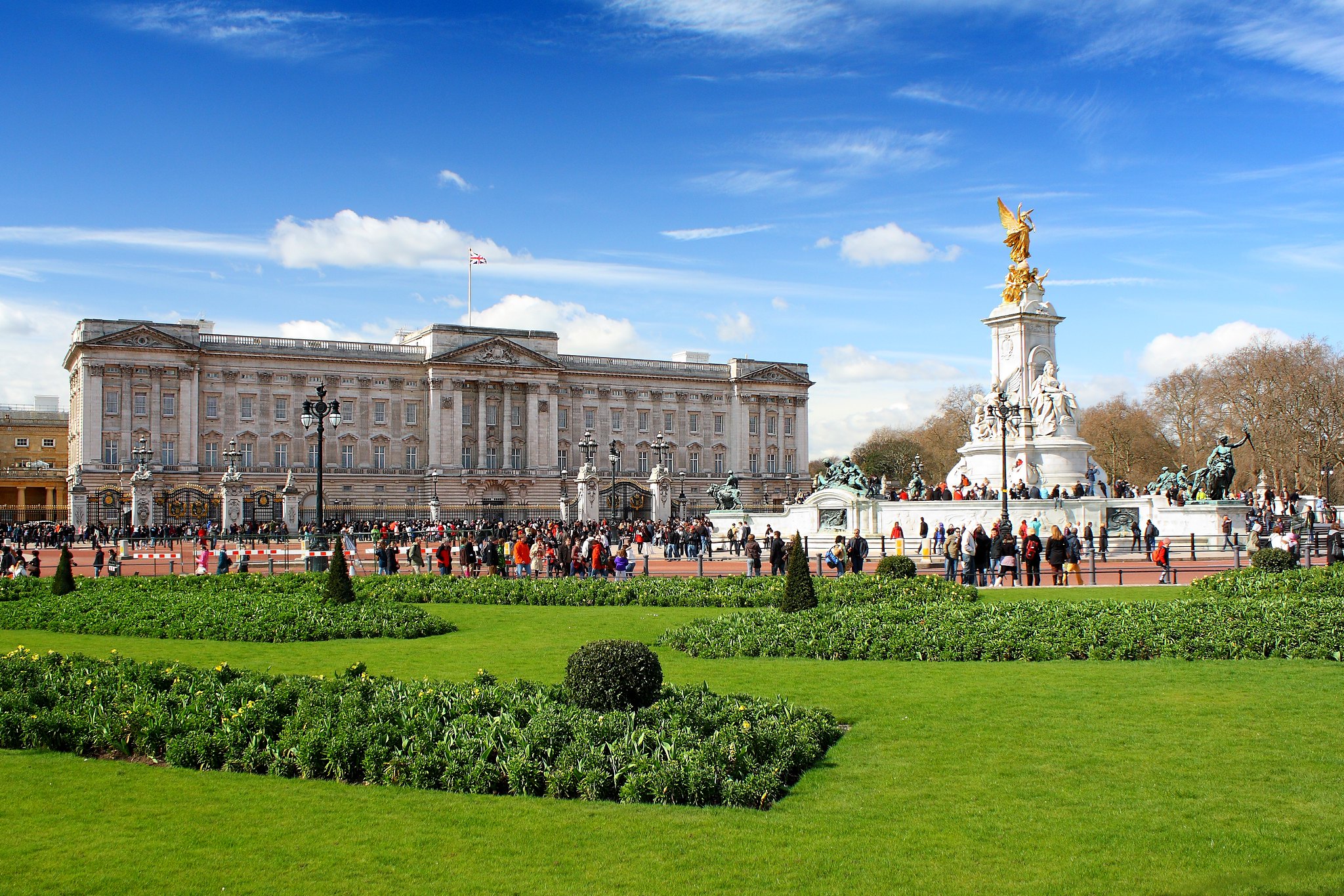 Changing of the Guard at Buckingham Palace Guided Tour
