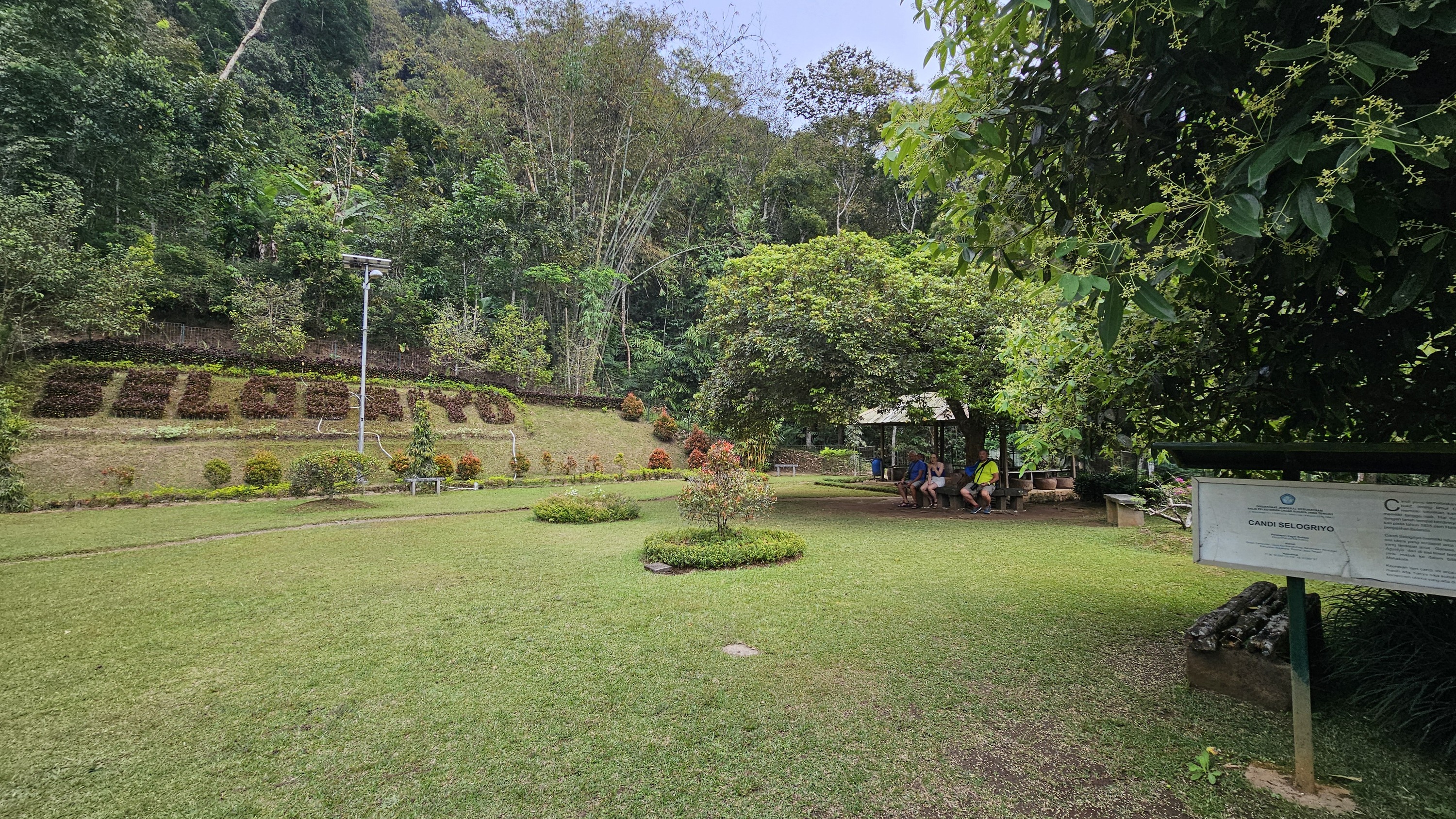 塞洛格里約寺 & 日惹 Kedung Kayang 瀑布