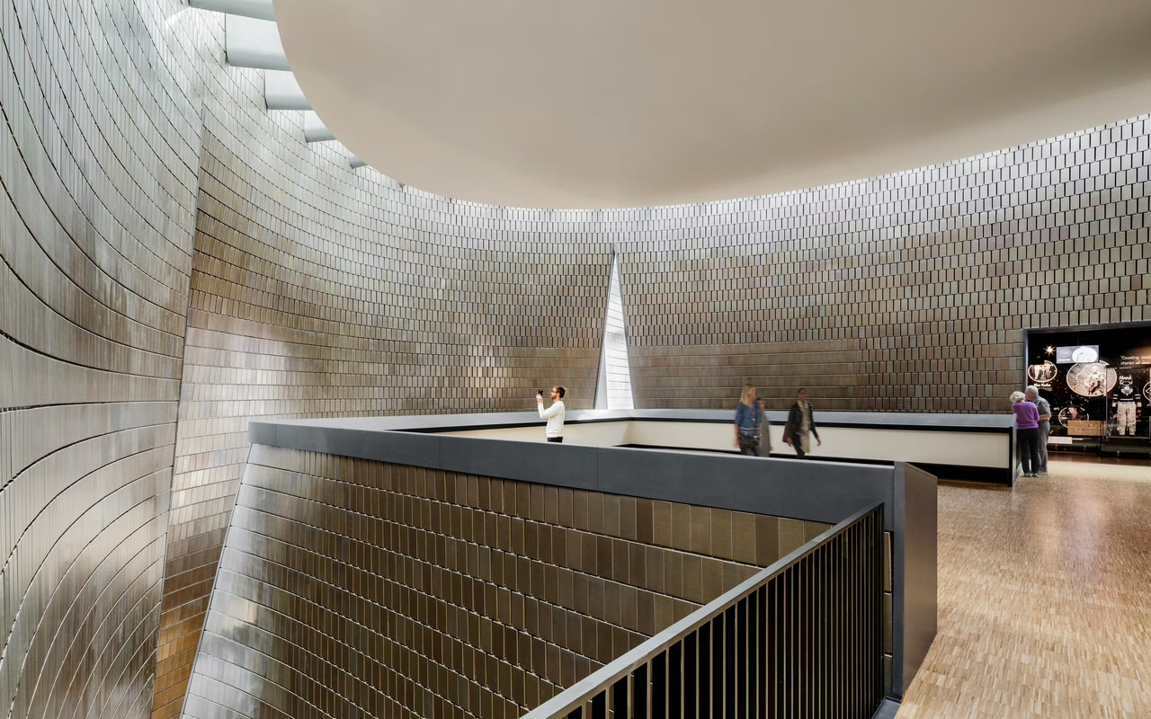 體驗這片藝術與建築交織的宏偉空間