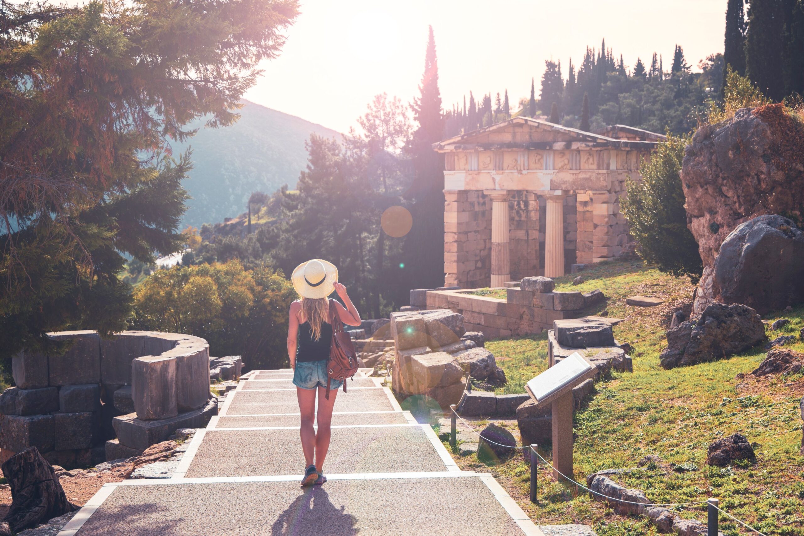 Delphi Day Trip from Athens: Explore the Oracle of Ancient Greece