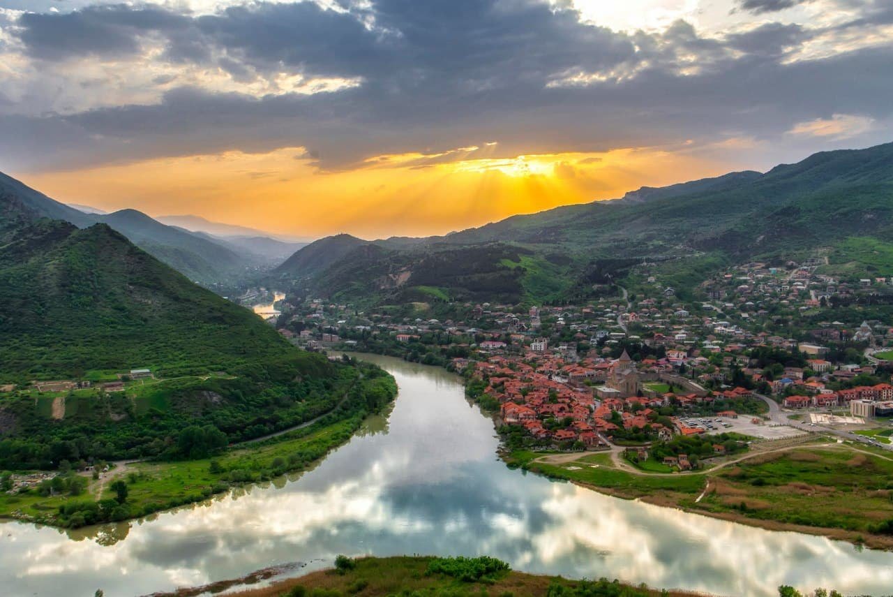 From Tbilisi: Mtskheta, Gori, and Uplistsikhe Day Trip