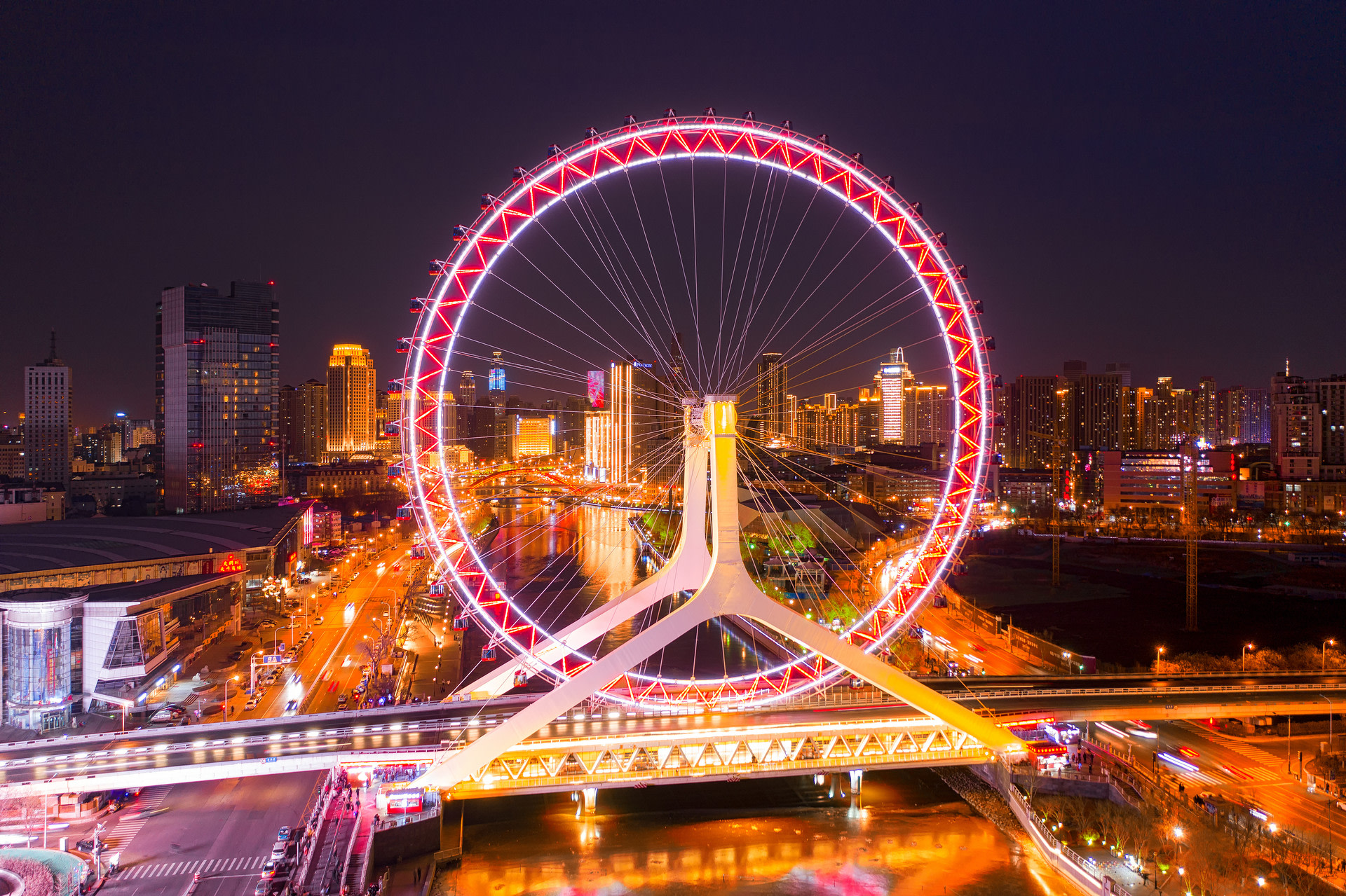 Tianjin Drama Museum Crosstalk Performance + Haihe River Cruise 1-Day Tour (including lunch)