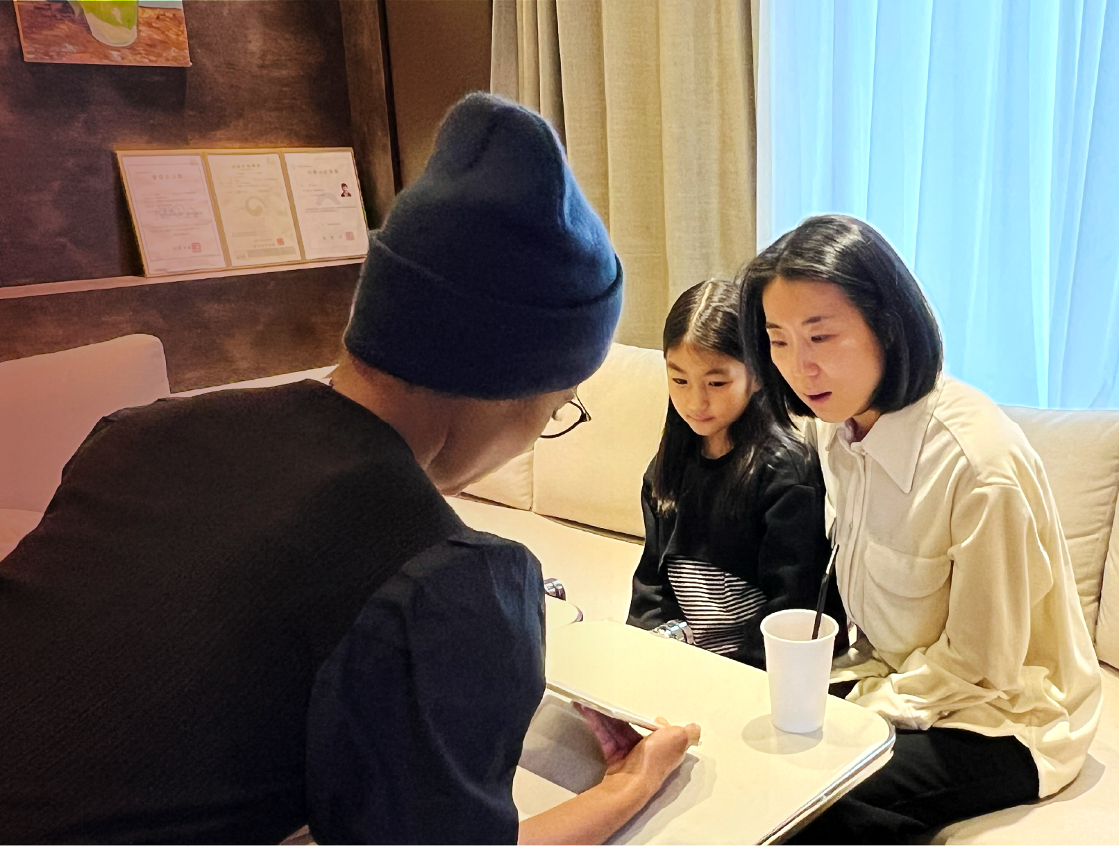 K-pop 偶像青少年體驗：首爾髮型、化妝和寫真拍攝