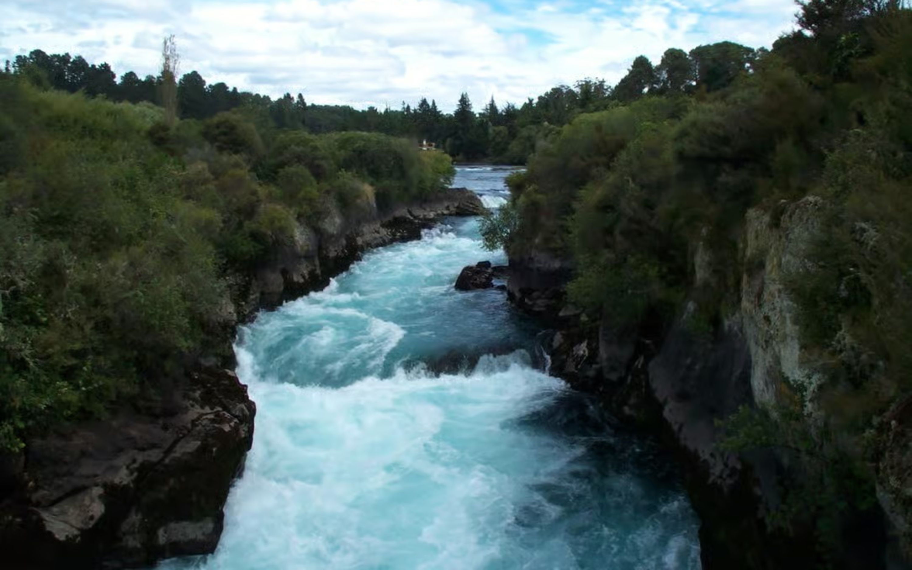 See a dramatic side of the exotic New Zealand landscape! See a dramatic side of the exotic New Zealand landscape!