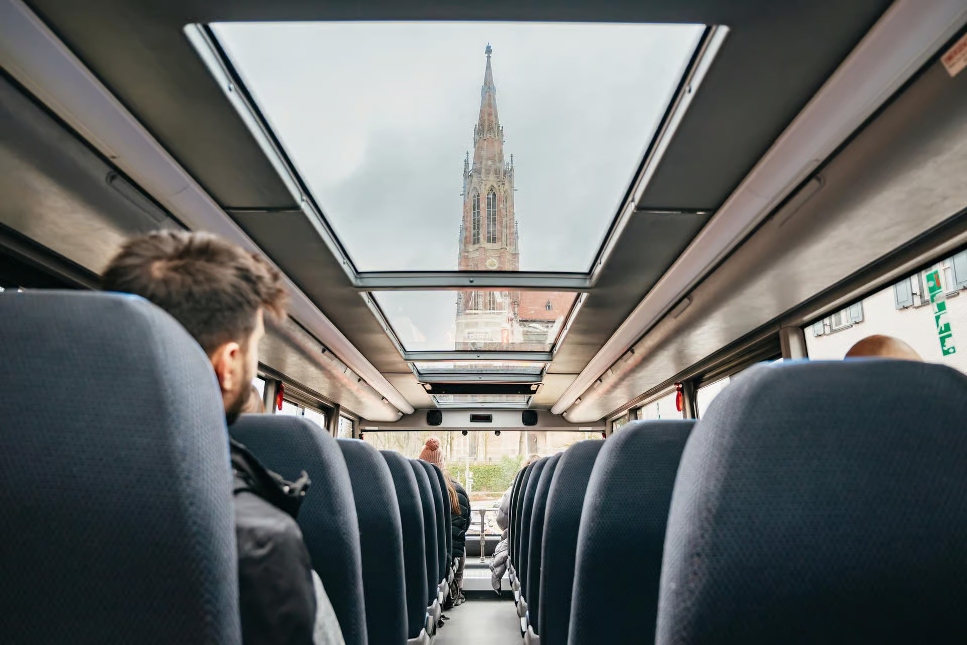 乘坐巴士遊覽慕尼黑,聆聽足球傳統和熱情的故事 乘坐巴士遊覽慕尼黑,聆聽足球傳統和熱情的故事