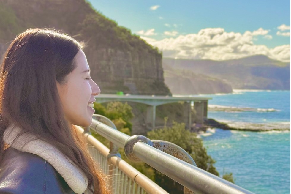 站在海崖大橋頂端,非常適合拍照,還能在鯨魚遷徙季節觀賞鯨魚 站在海崖大橋頂端,非常適合拍照,還能在鯨魚遷徙季節觀賞鯨魚