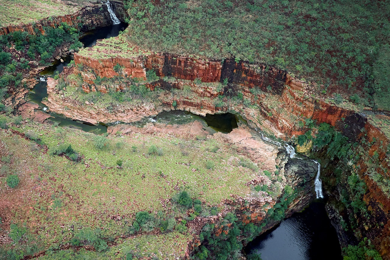 Scenic Helicopter Flight over the King Leopold Range: Golden Goose