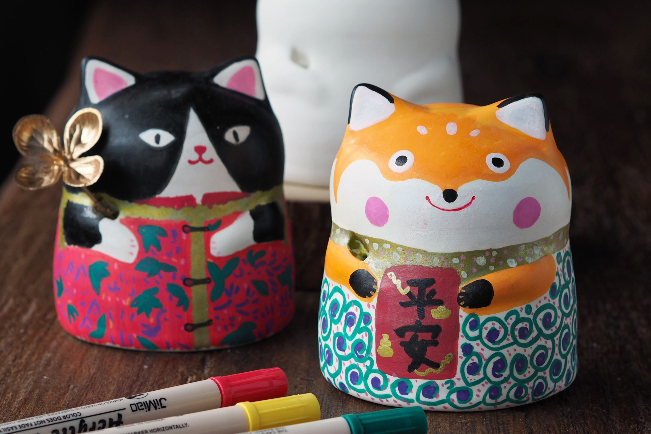 金來貓小花器~ 可畫上您喜愛的圖案，穿上您喜愛的衣服