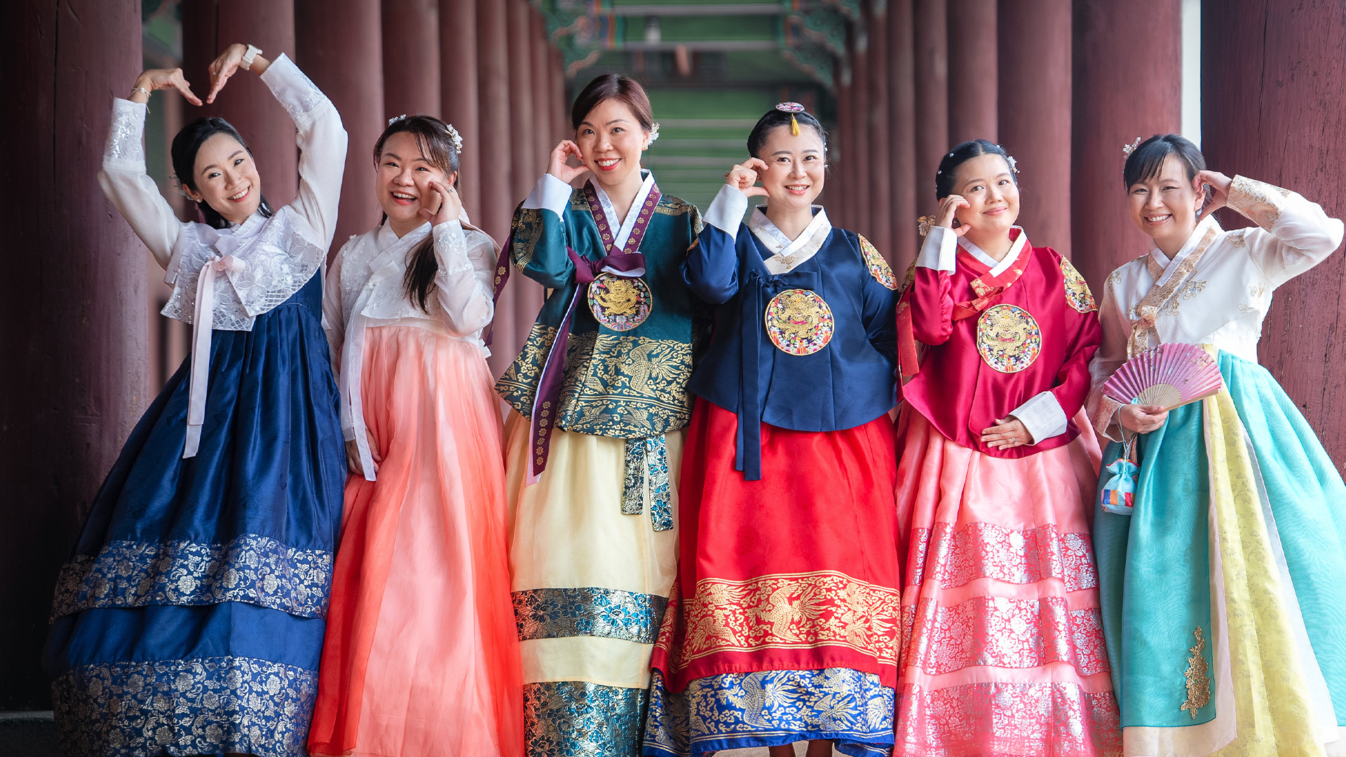 [Daehan Hanbok] Gyeongbokgung Hanbok Rental & Photoshoot Experience