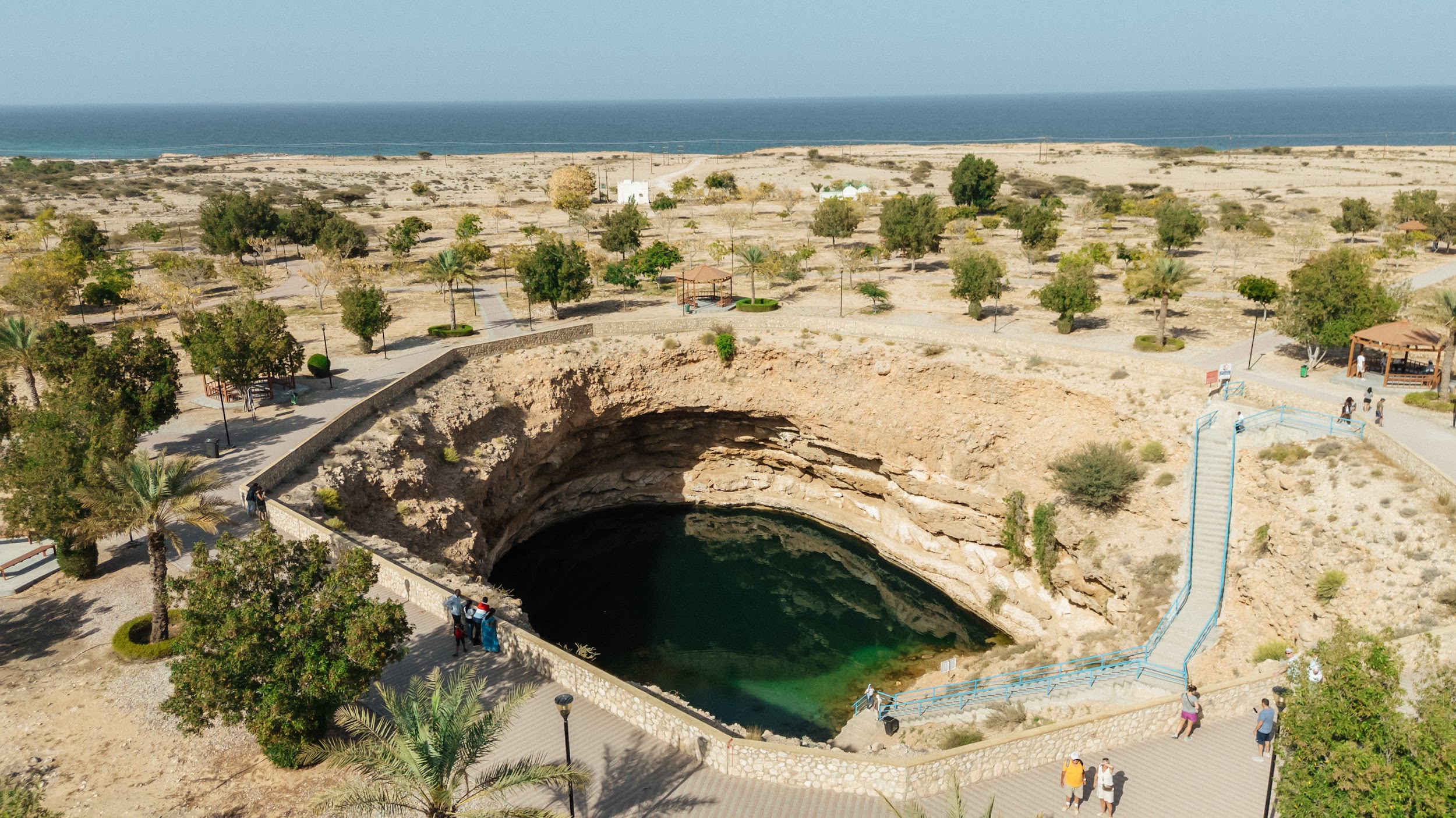 Wadi Shab & Bimmah Sinkhole天坑之旅