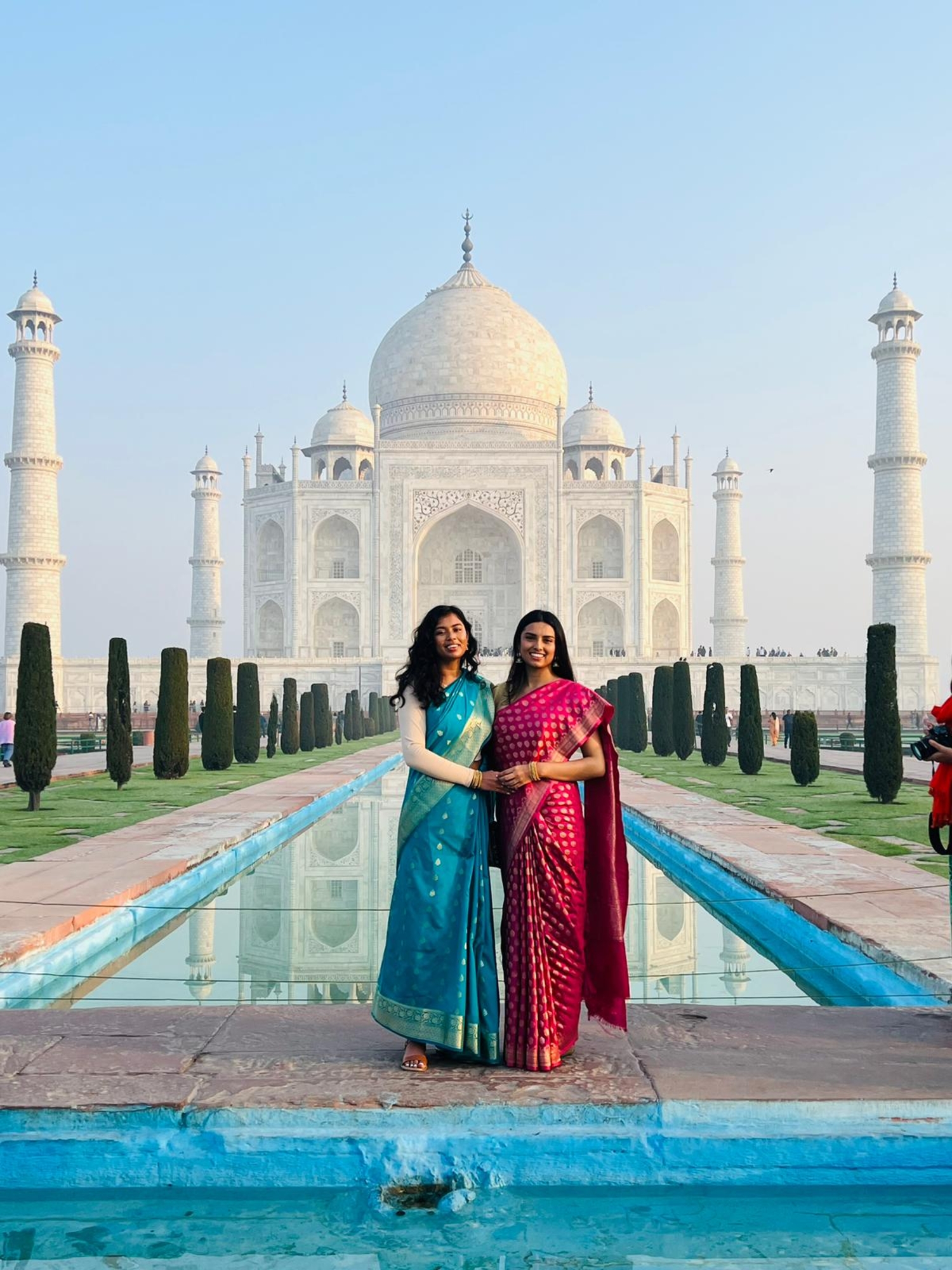 從德里出發，搭乘空調汽車前往泰姬瑪哈陵 (Taj Mahal) 和阿格拉 (Agra) 的日出之旅 - 全包式