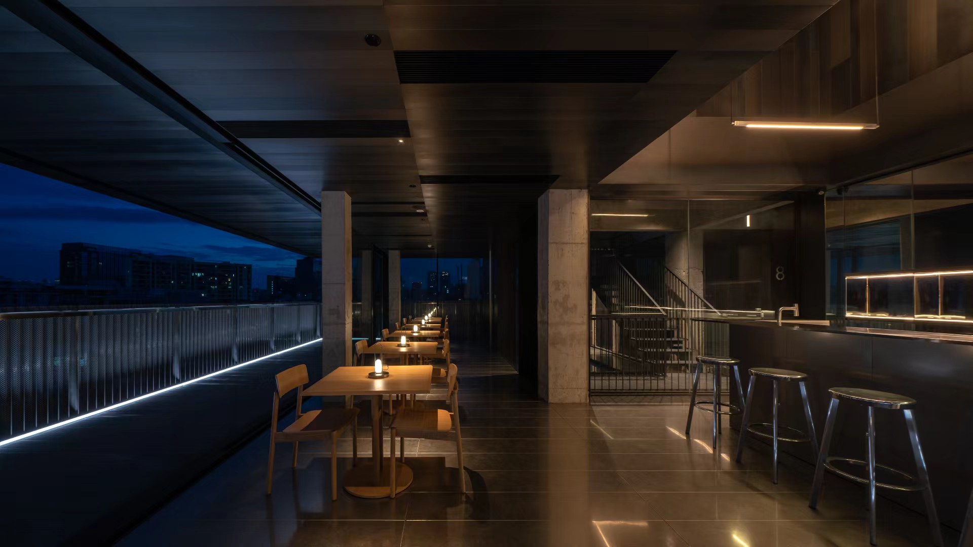 Neri&Hu designers use a simple design philosophy to create an avant-garde living style through a deep understanding of the ancient city of Nantou