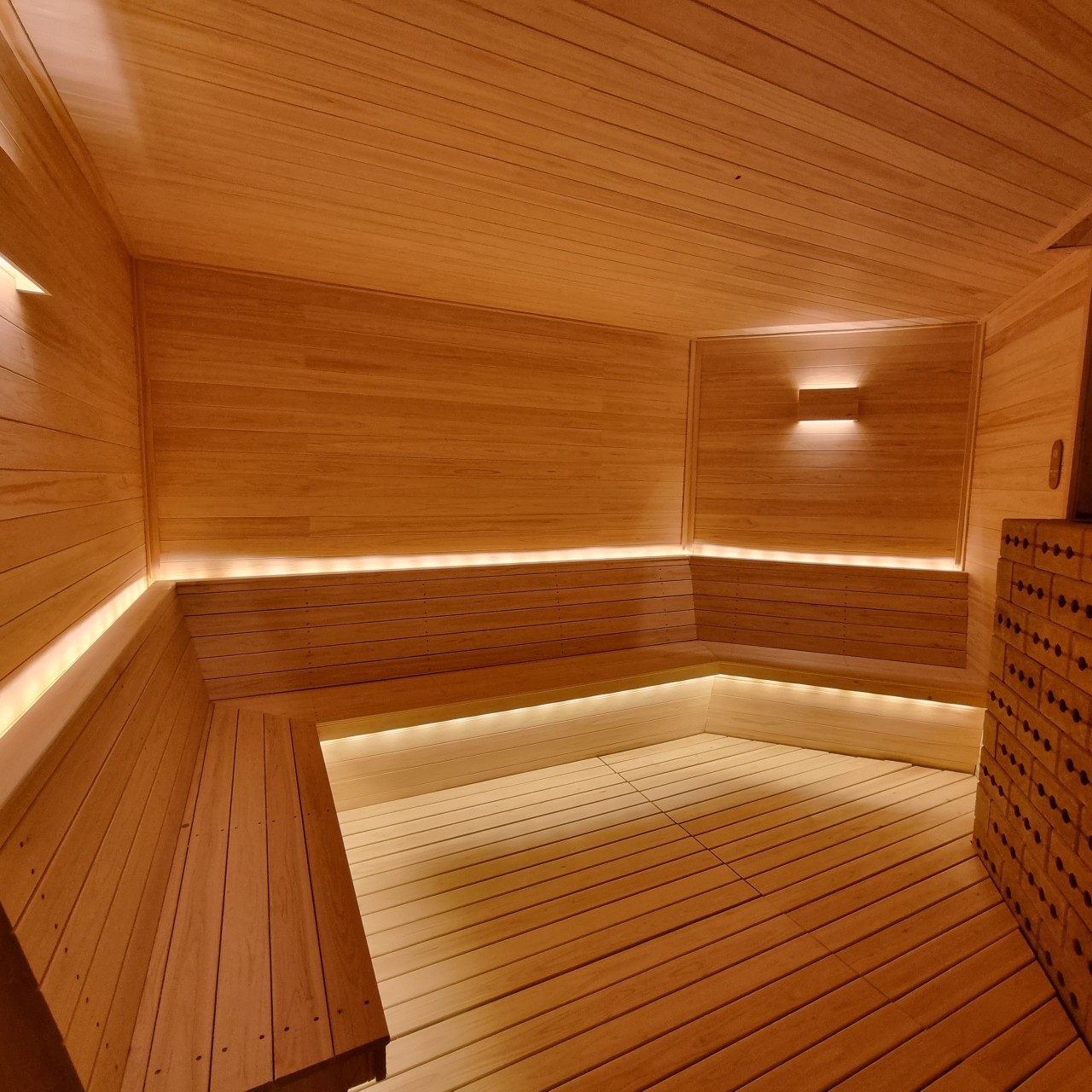 Experience the romance of hot springs in harmony with nature. Escape the city and enjoy serene relaxation at Nature Spa.