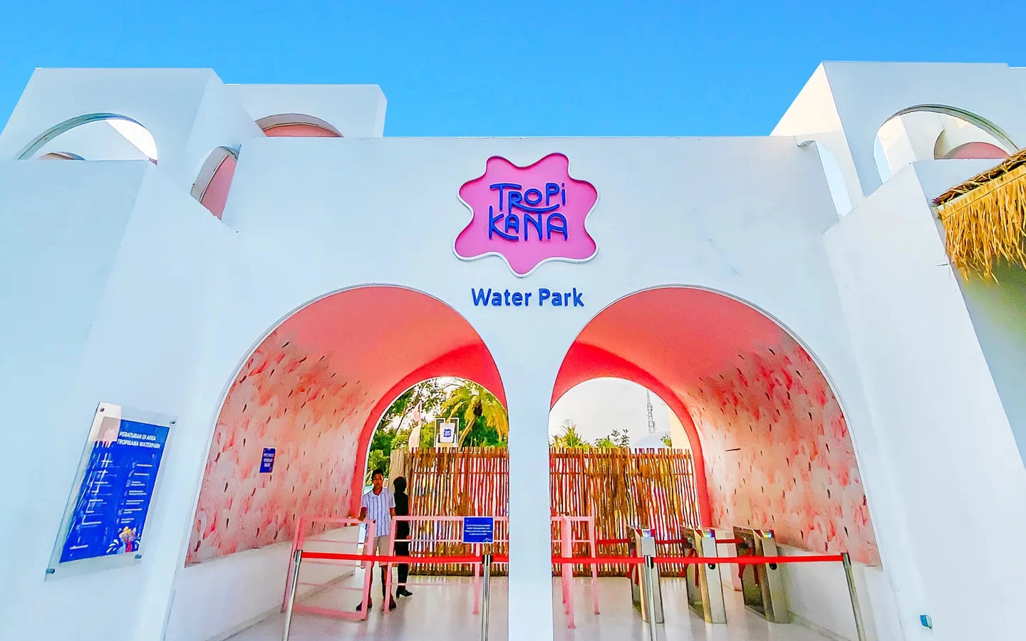 Tropikana Waterpark Cimone in Tangerang