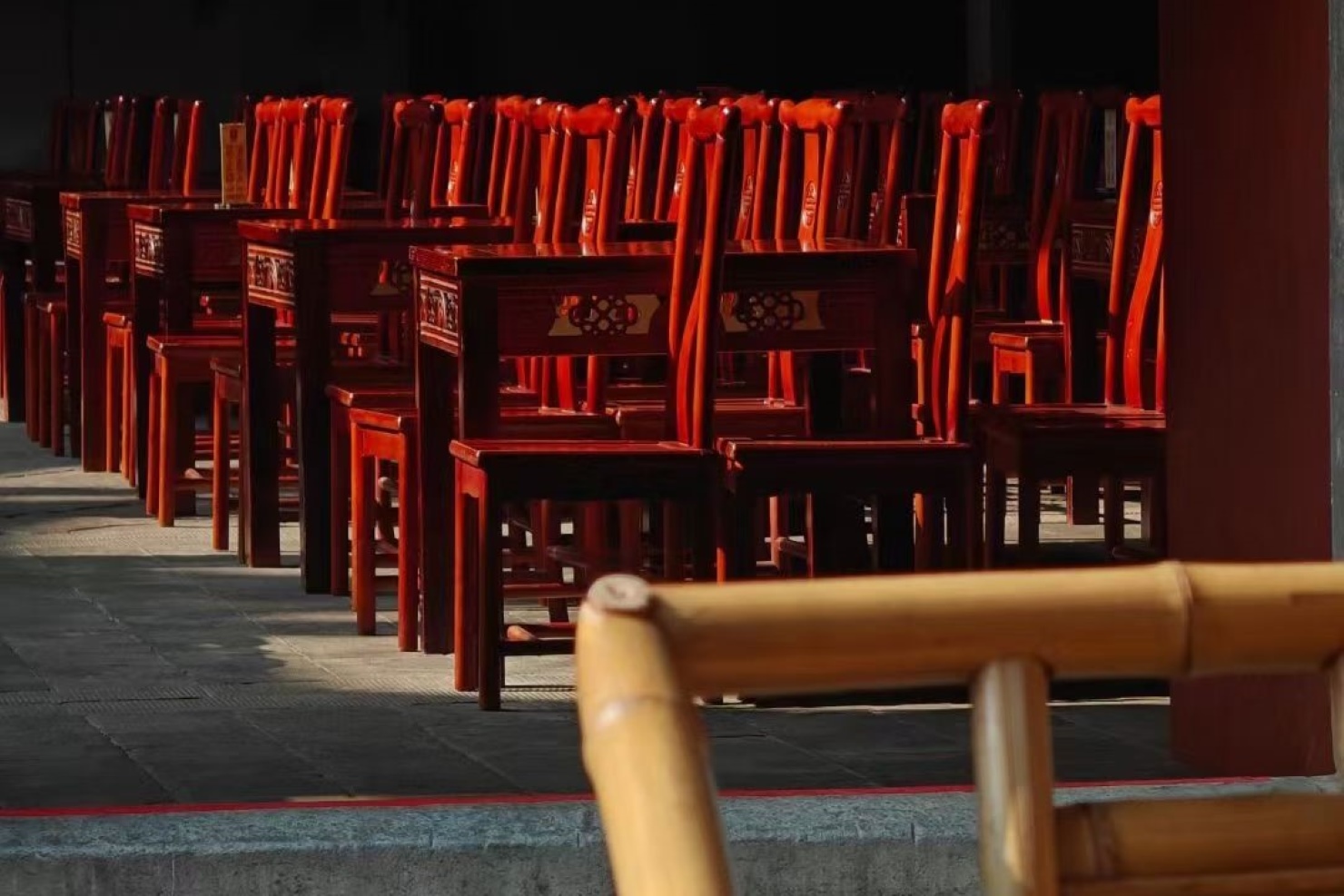 一席黃牆，一方會館， 一場穿越三百年的鄉愁邂逅， 一座凝固了時光的活態博物館， 一段鐫刻在長江岸邊的移民史詩