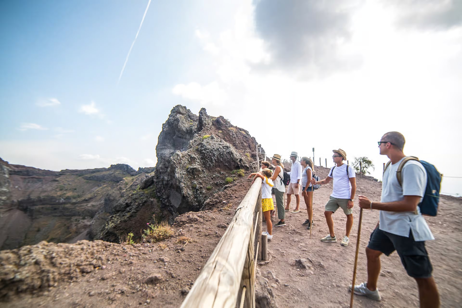 在全天的體驗中，向專家導遊學習引人入勝的歷史和考古學見解
