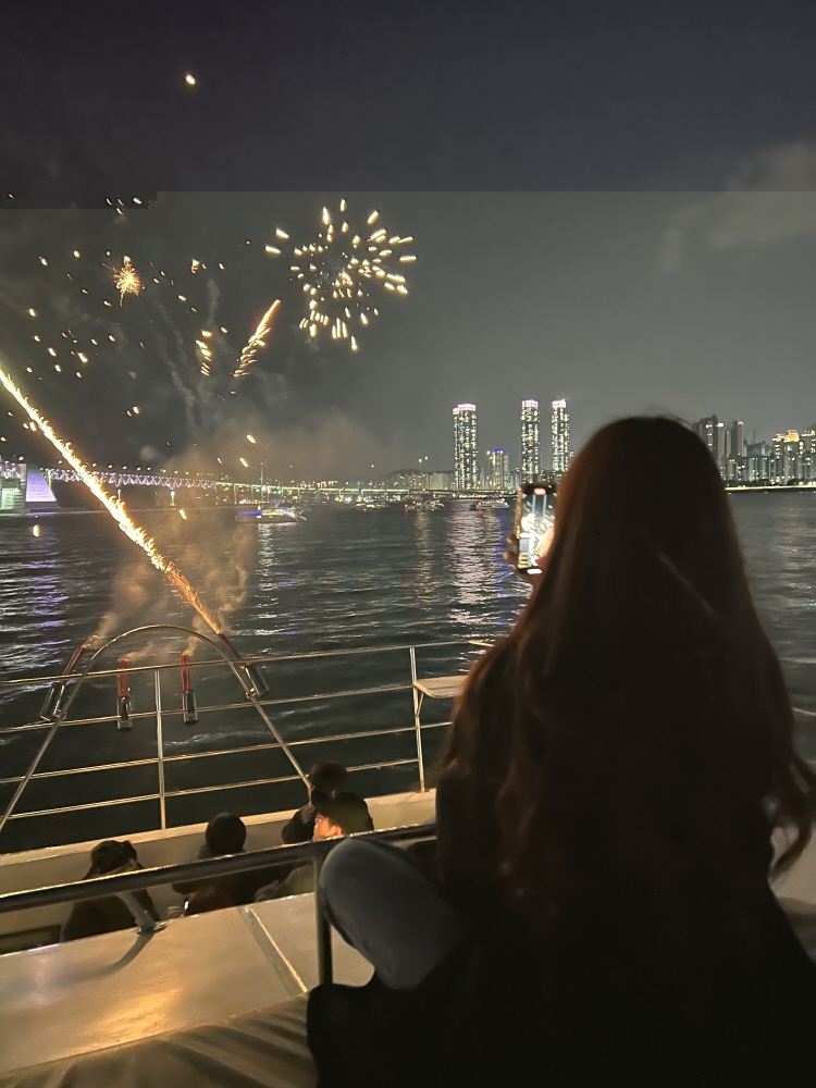 如果您想在釜山的夜景中享受浪漫氛圍,我們推薦您參加夜間旅遊團!選擇您想要的時間,拍下您最美的照片! 如果您想在釜山的夜景中享受浪漫氛圍,我們推薦您參加夜間旅遊團!選擇您想要的時間,拍下您最美的照片!