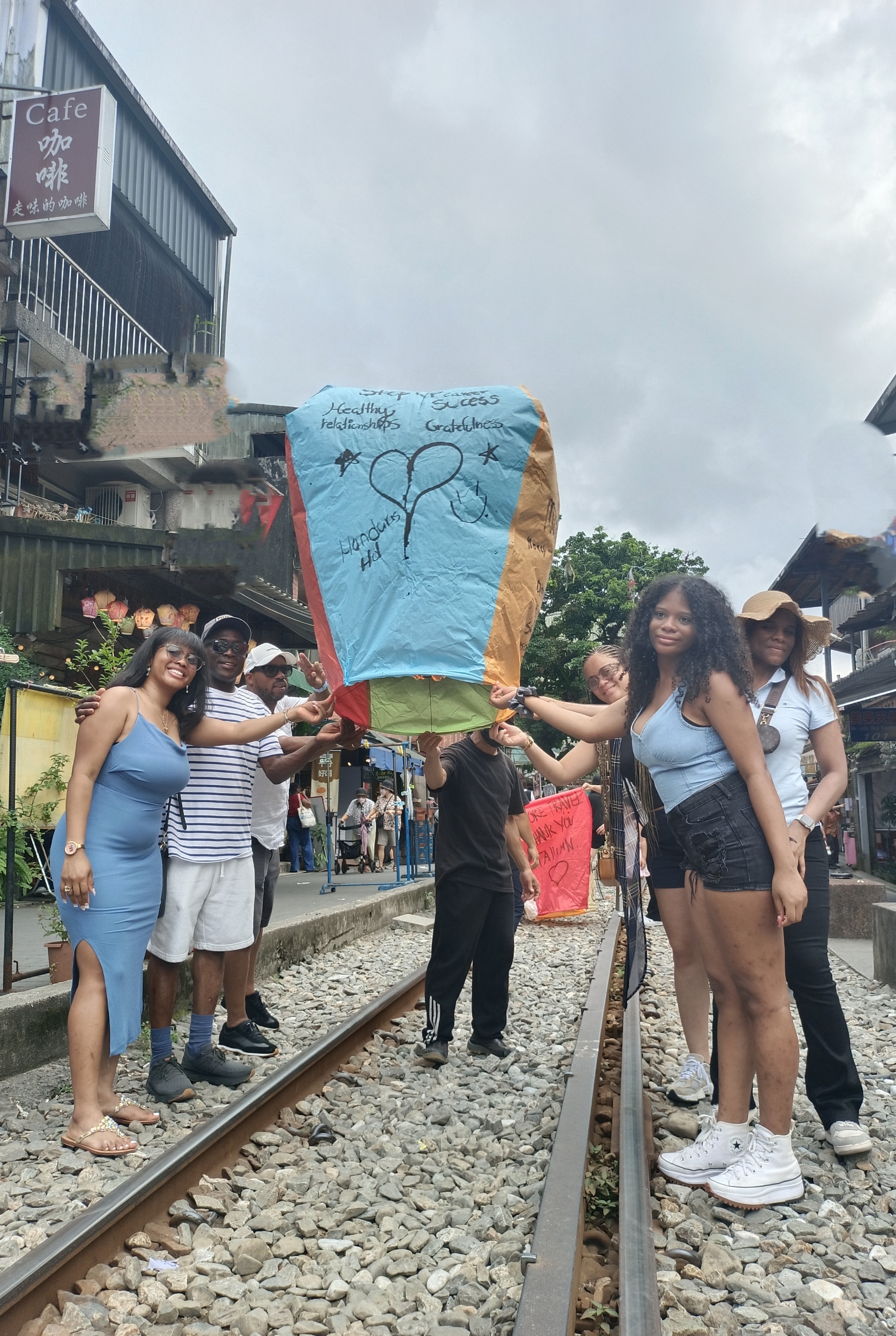 Shifen Old Street Sky Lantern Blessing Experience - Grandma's Lantern