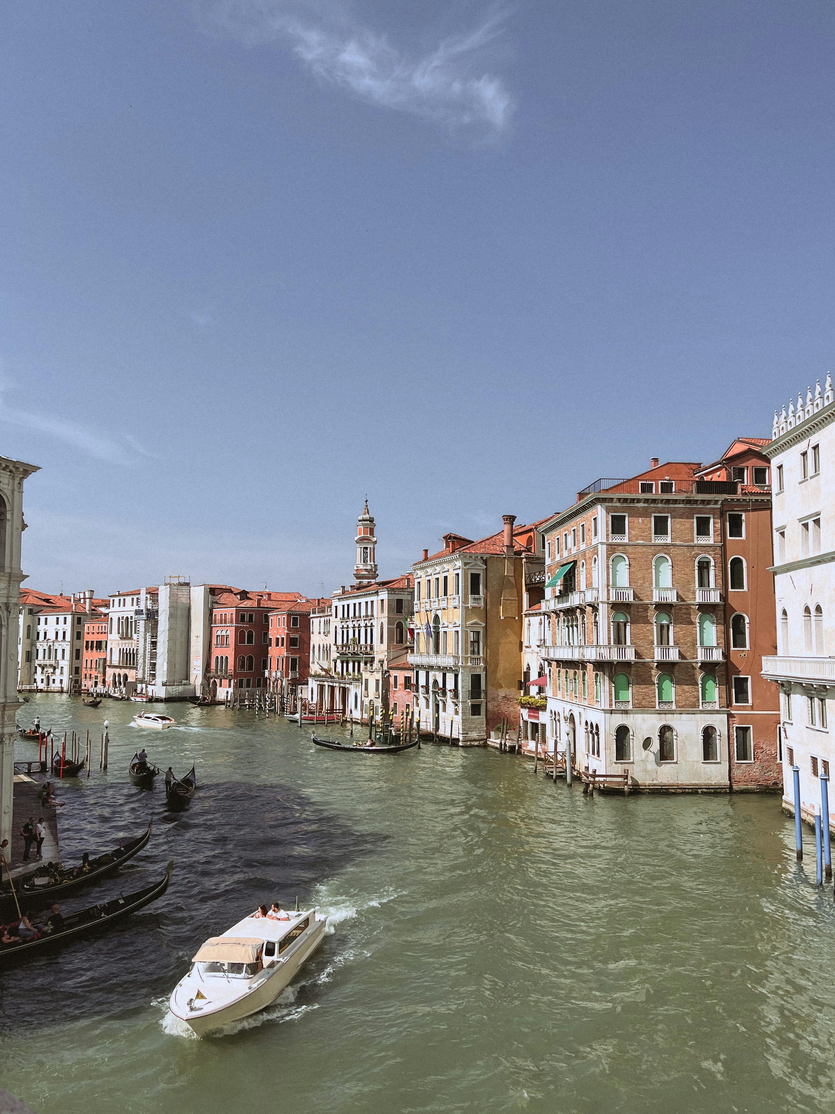Venice: Shared Gondola Ride with Grand Canal Views