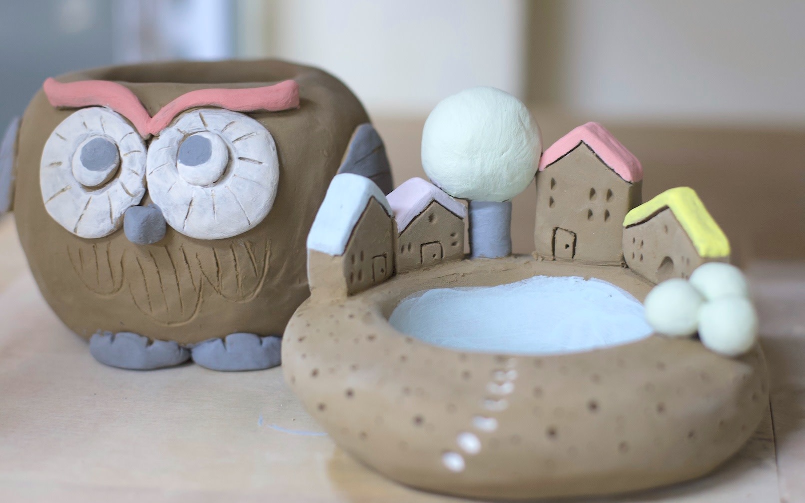 Taichung: Hand-pinched Pottery Painting Creative Pottery Experience