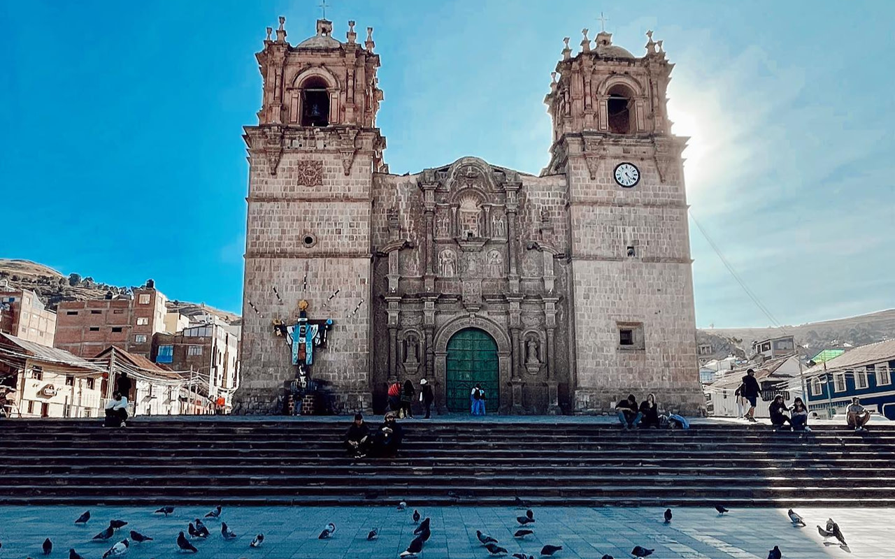 Puno Cathedral & Museum Small Group Walking Tour