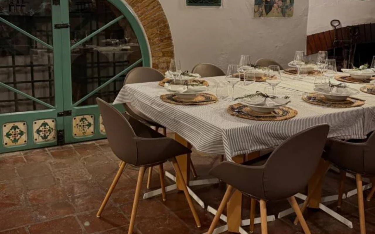 Settle into a warm and authentic atmosphere for a unique culinary journey in Gradara