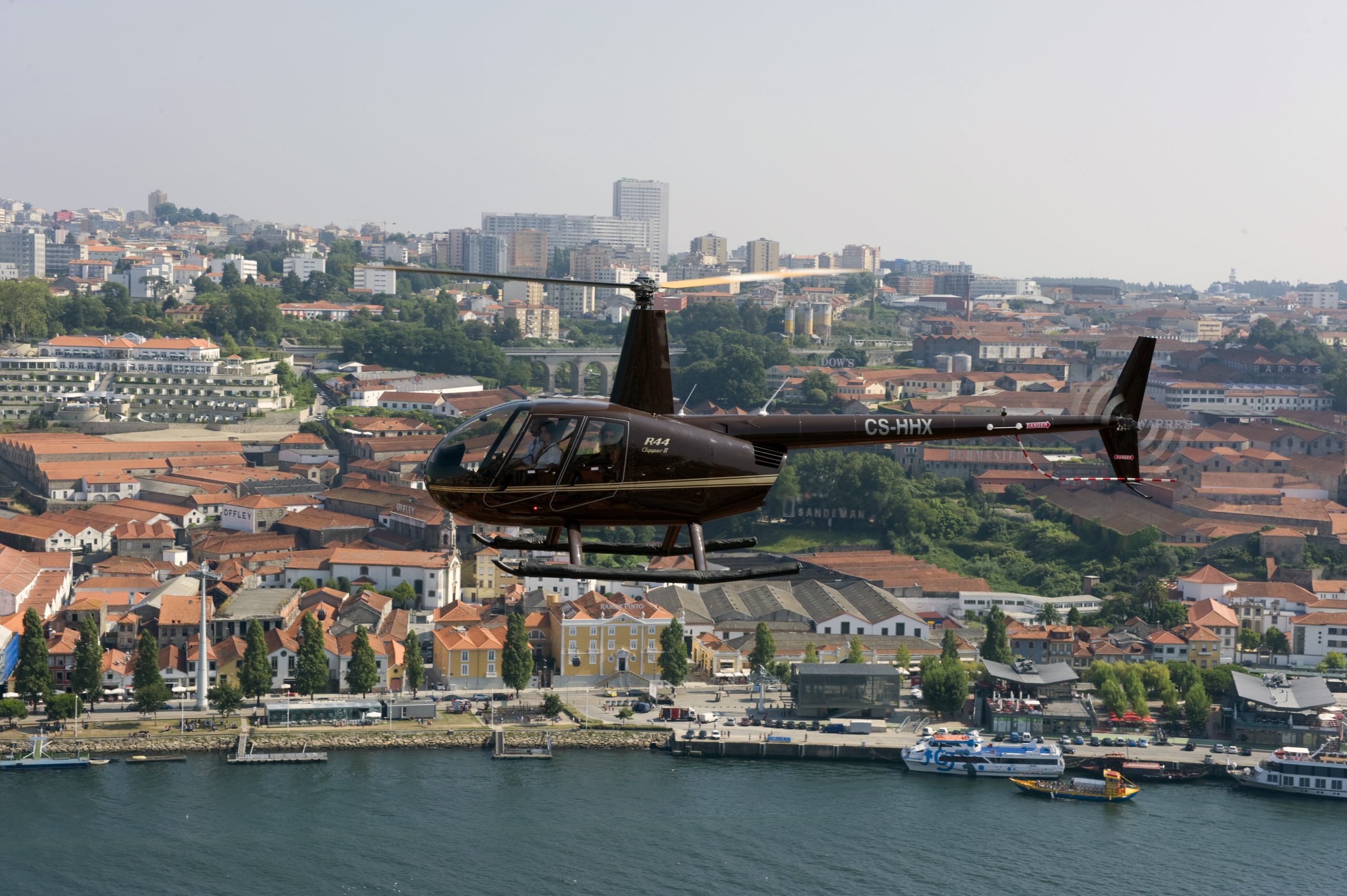 Helicopter experience in Porto