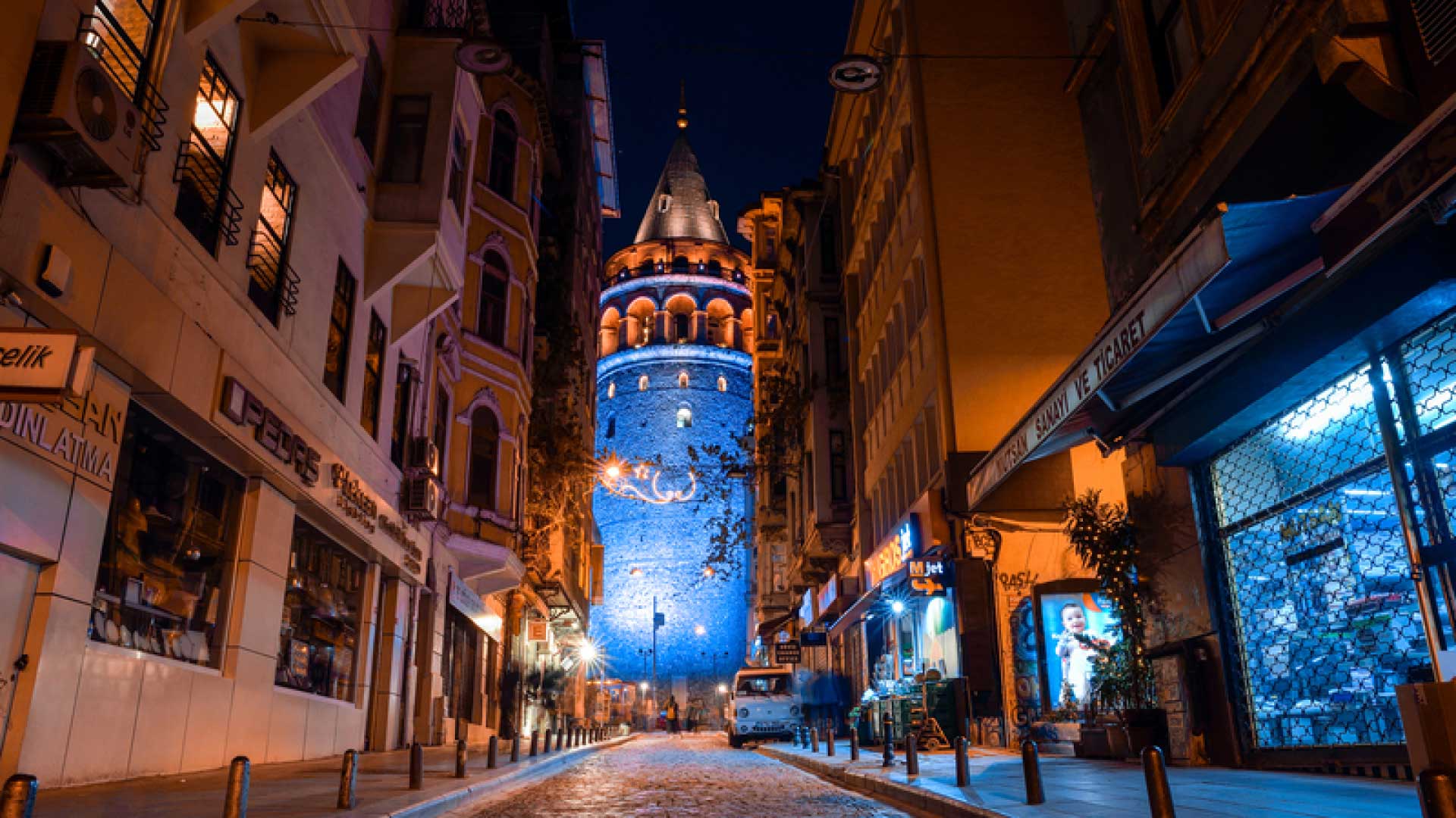 Istanbul Sent Antuan & Süleymaniye Mosque Half-Day Small Group Tour