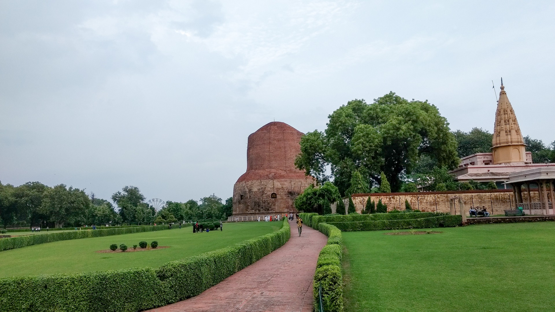 Dhamekh Stupa and ruins in Sarnath.