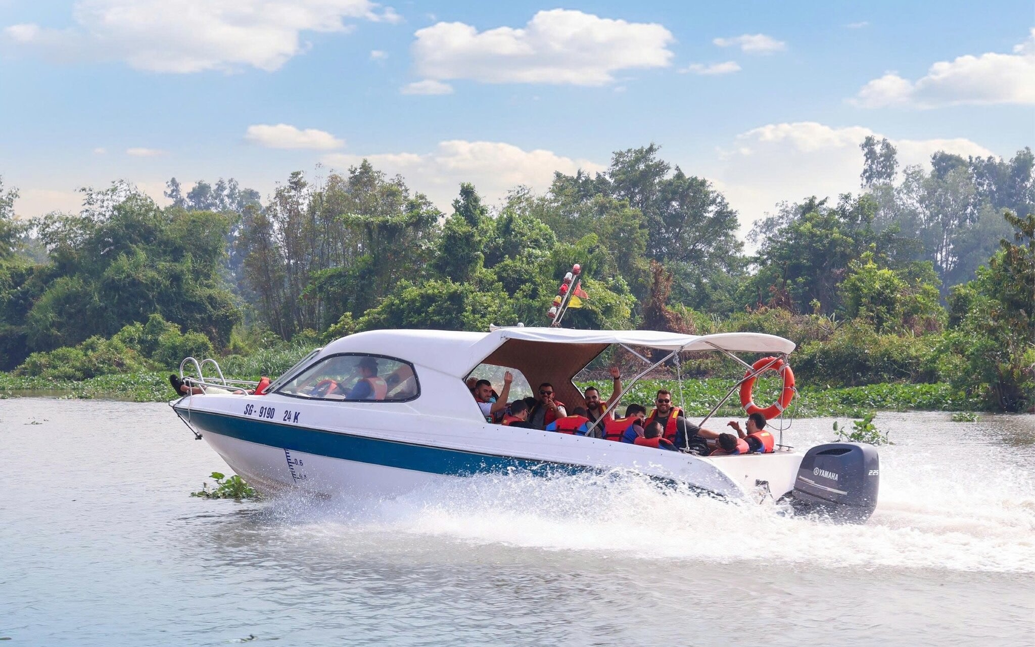 VIP PREMIUM Tour to The History of Cu Chi Tunnels by Speed Boat