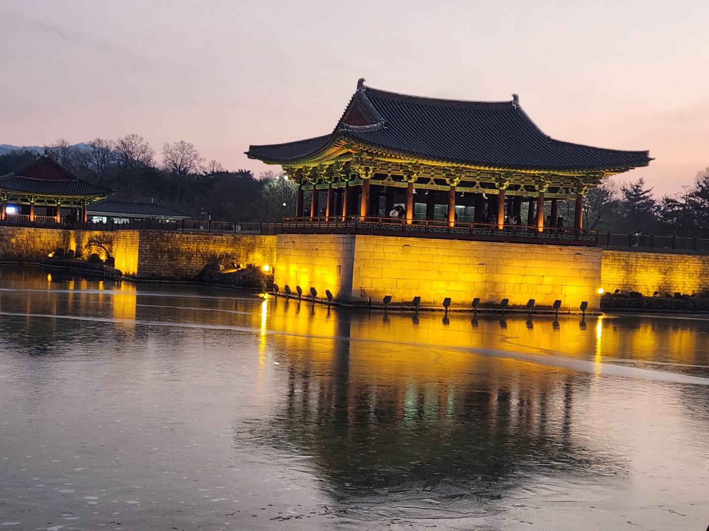 Busan Donggung Palace & Wolji Pond Full-Day Small Group Tour