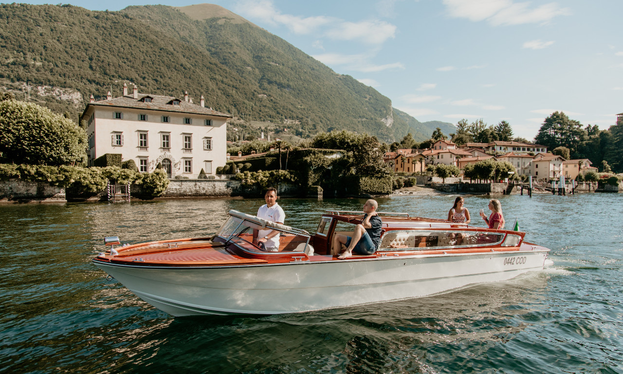 1-3 Hours Private Venetian Taxi Ride: Lake Como in Style