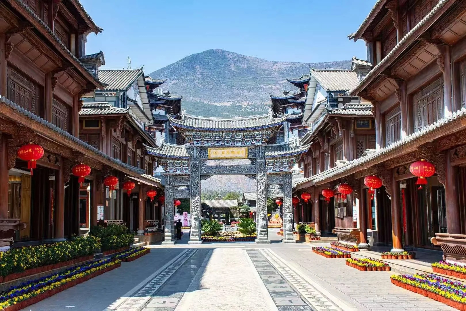 雲南昆明市區純玩一日遊（多彩滇池+國家4A級景區西山+“民族文化大觀園”+特色午餐+民族風情）