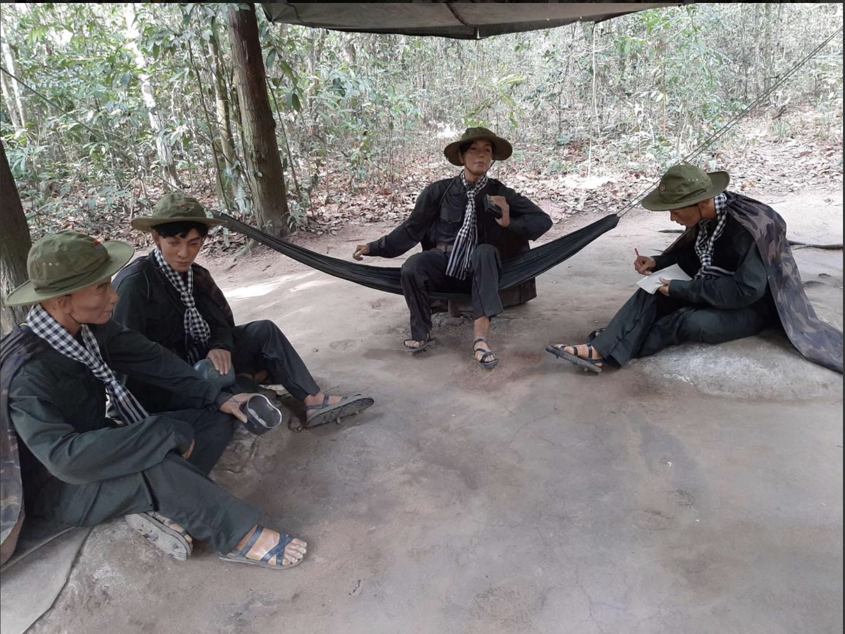 古芝地道 (Cu Chi Tunnel) 半日遊