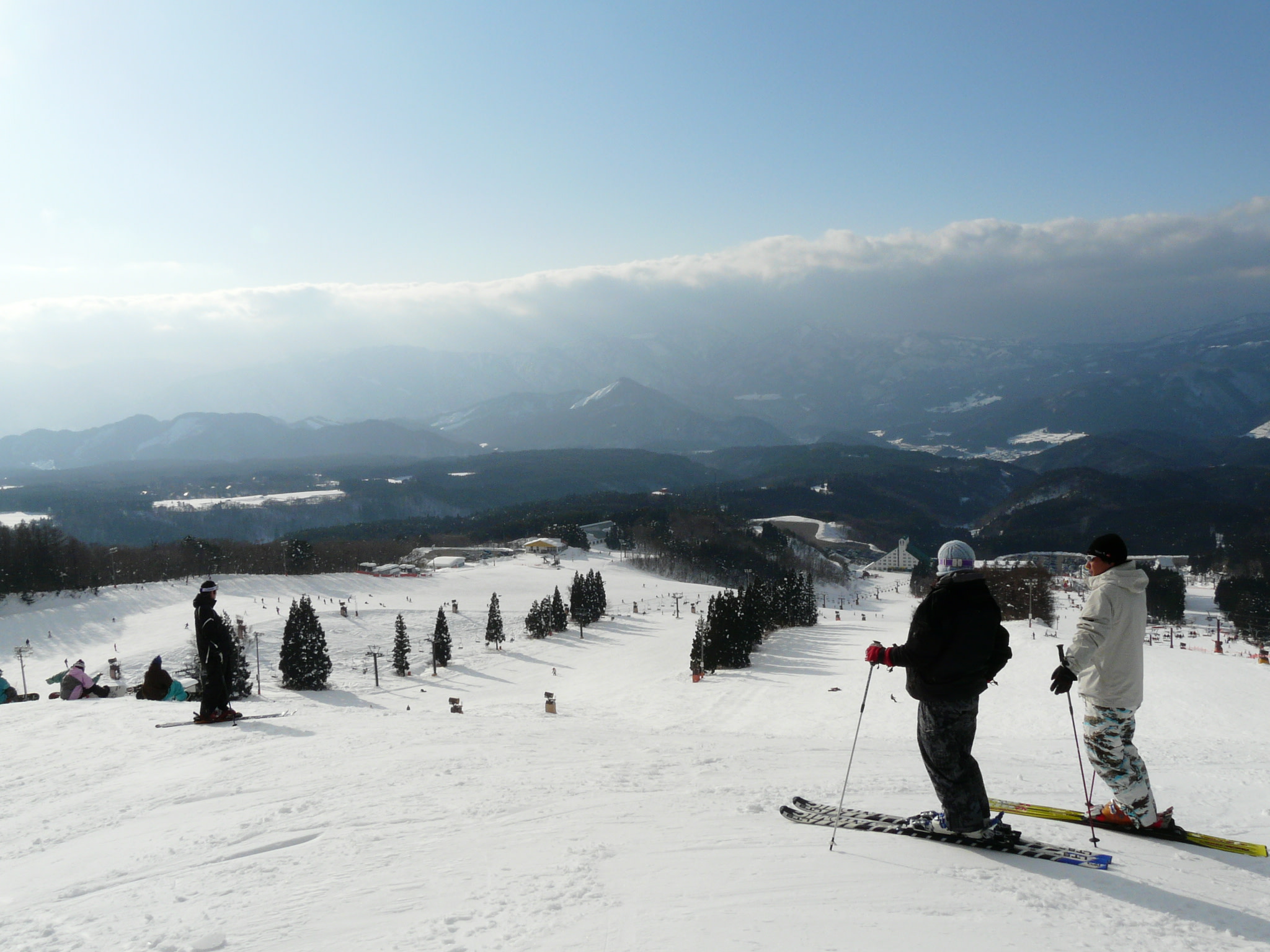 Nagoya to Washigatake Ski Area Full-Day Skiing Bus Tour