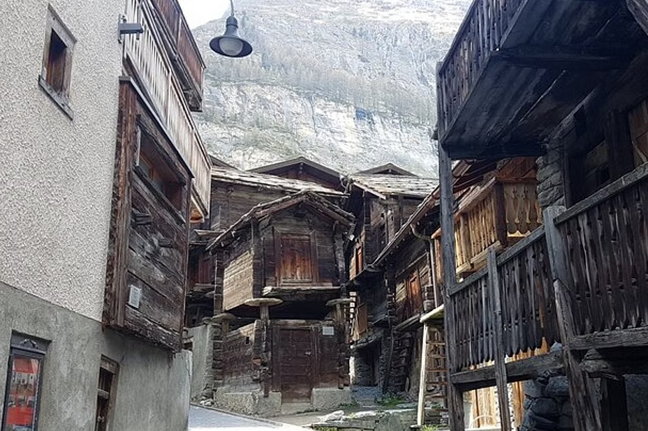 Zermatt Alpine Village Walking Tour