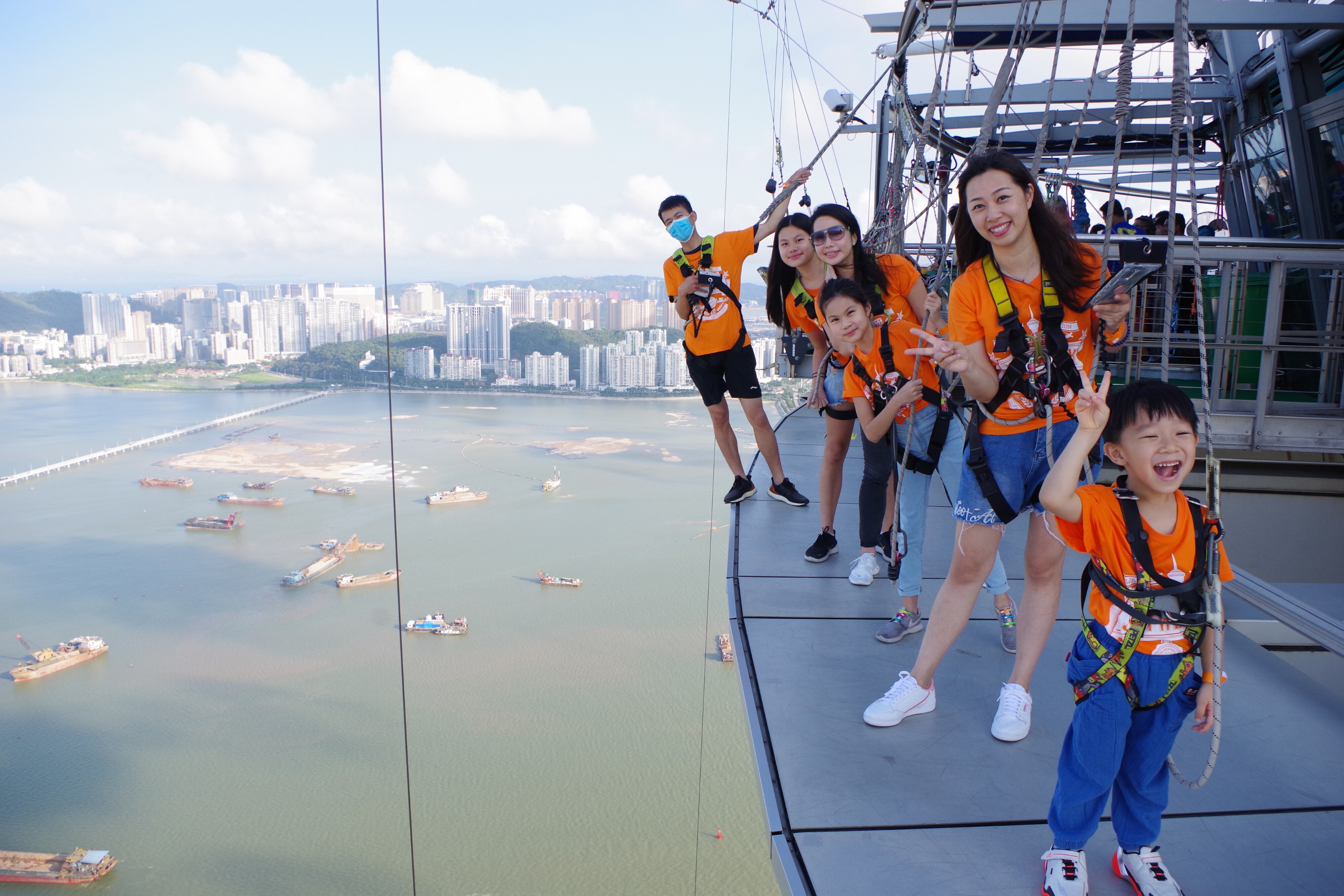 【俯瞰澳門美景】澳門旅遊塔空中漫步（贈觀光層門票及茶點一份）