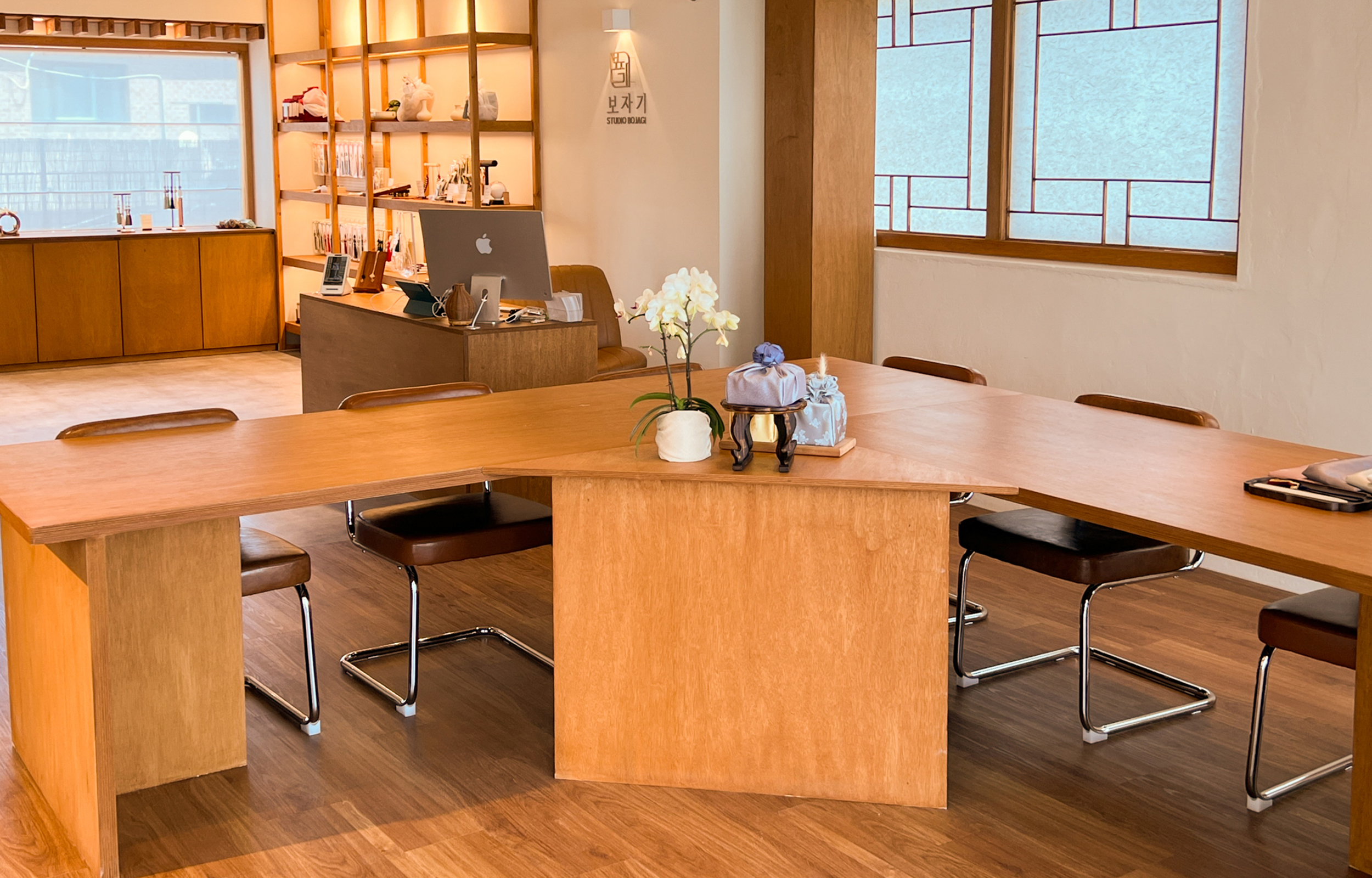 Seoul Artisan Experience: Craft Your Own Bojagi Gift