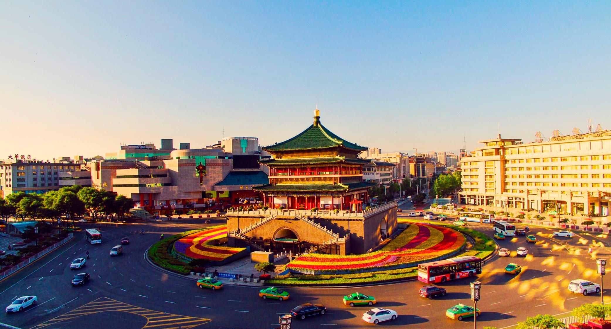 北京+西安+上海8天7晚（中英文嚮導+12人小團8天3座城市，打卡精華景點北京故宮+慕田峪長城+西安兵馬俑+西安城牆+上海外灘）